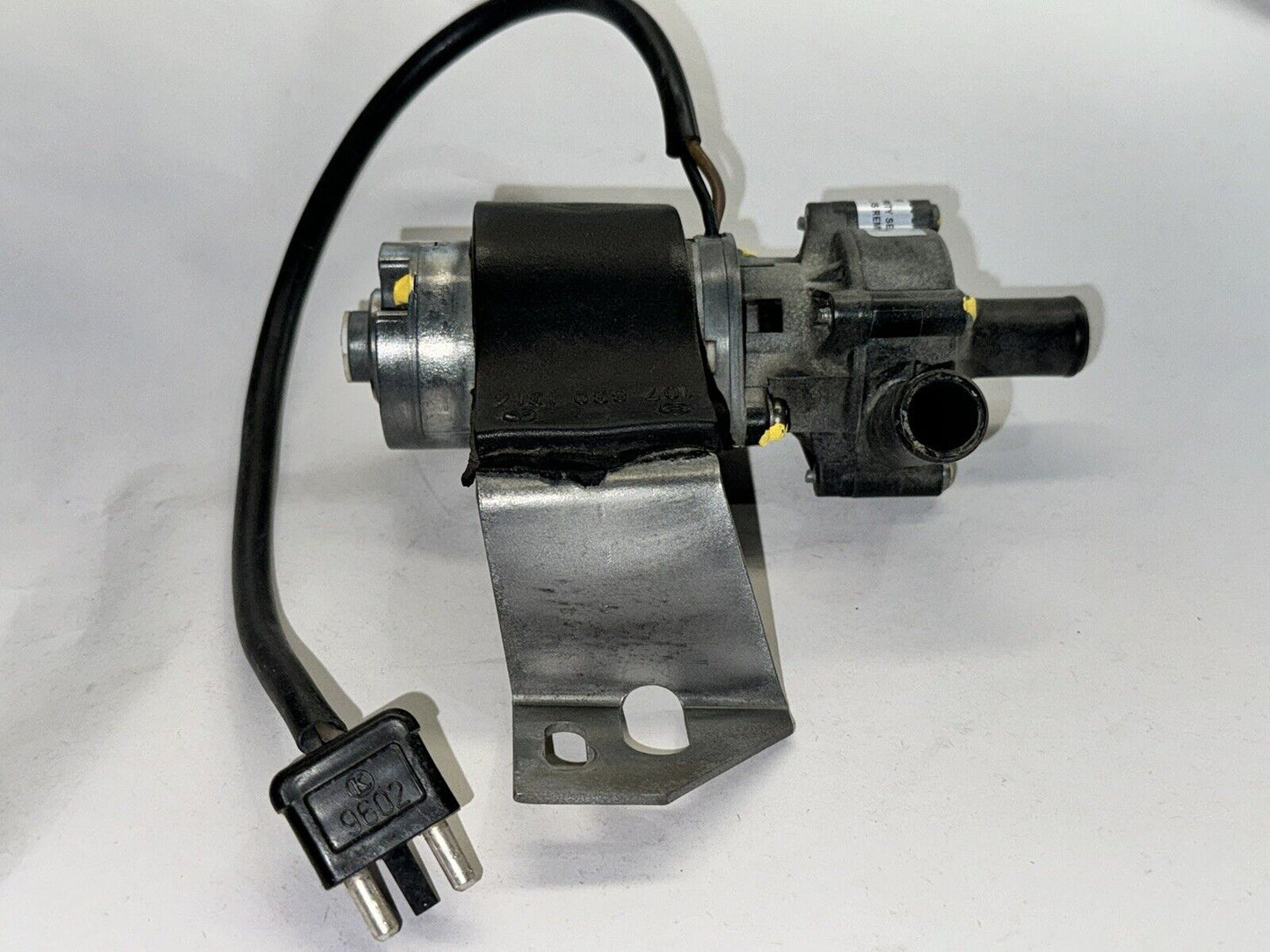Mercedes sl 107 Auxiliary Water Pump control 560sl 560 0008356964 300 320 190 E