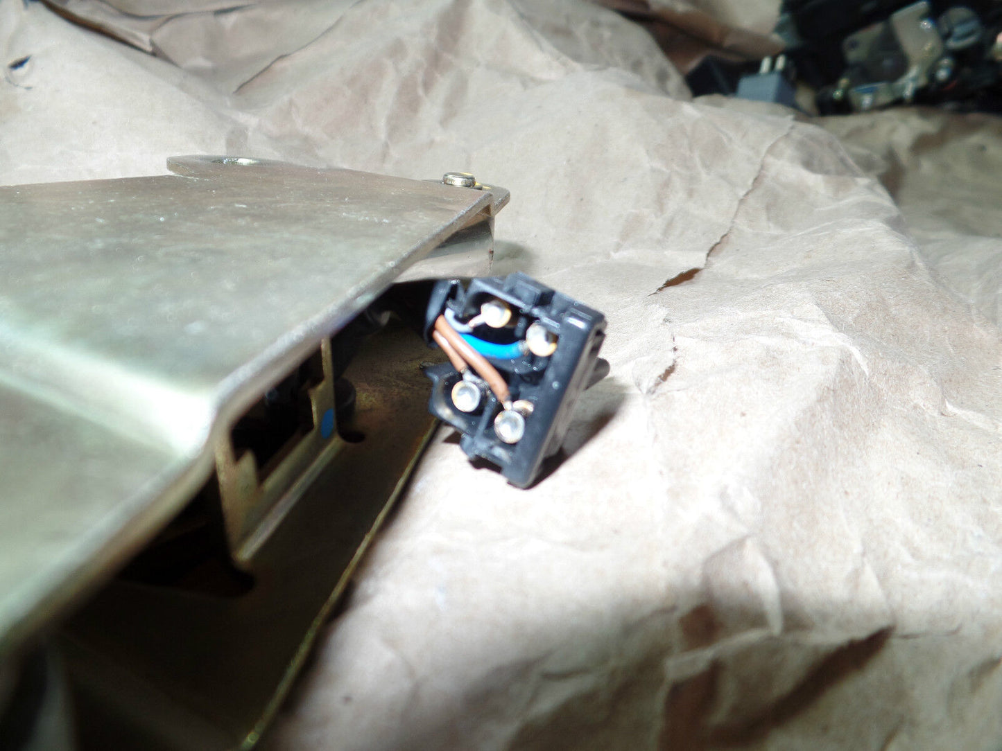 MERCEDES W129 Convertible Top Latch sl R129 300sl 500sl 320 600 500 1298000374