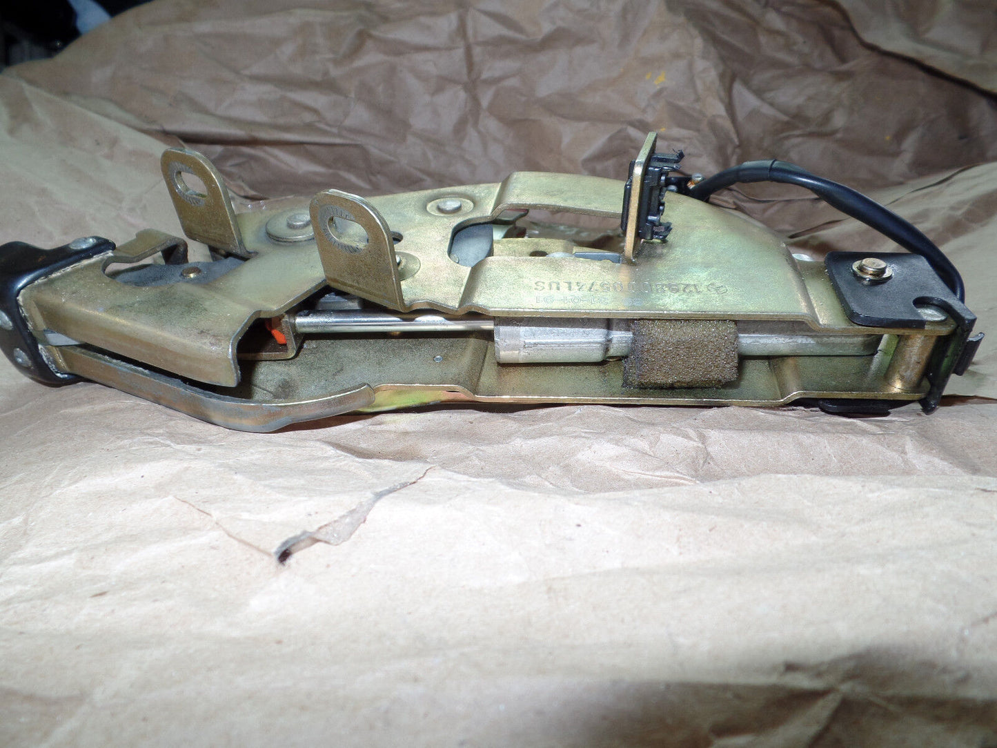 MERCEDES W129 Convertible Top Latch sl R129 300sl 500sl 320 600 500 1298000574