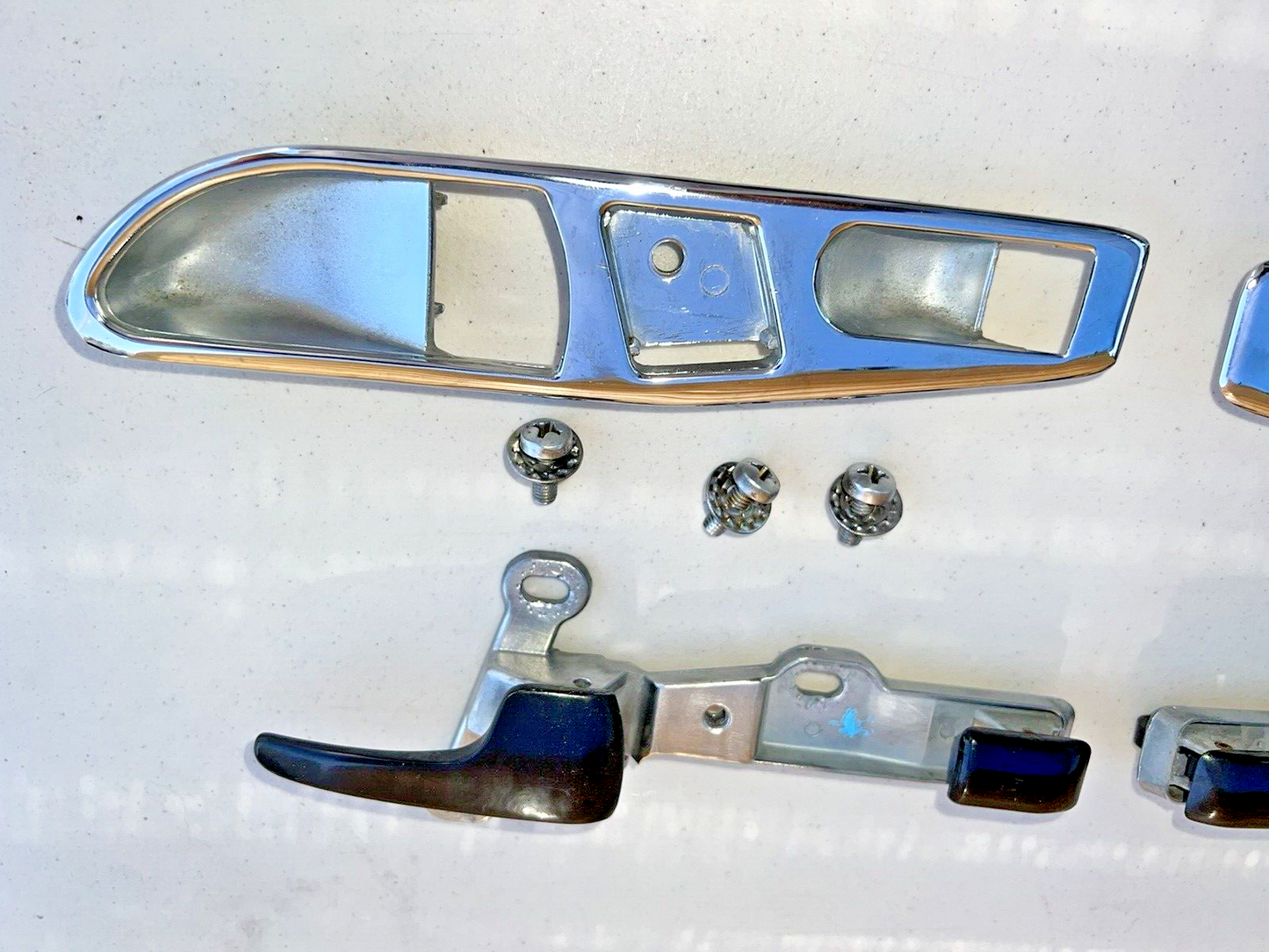 SL w107 Interior Door Handles 560sl 380sl 450sl 450 380 560 SLC R107 Left, Right