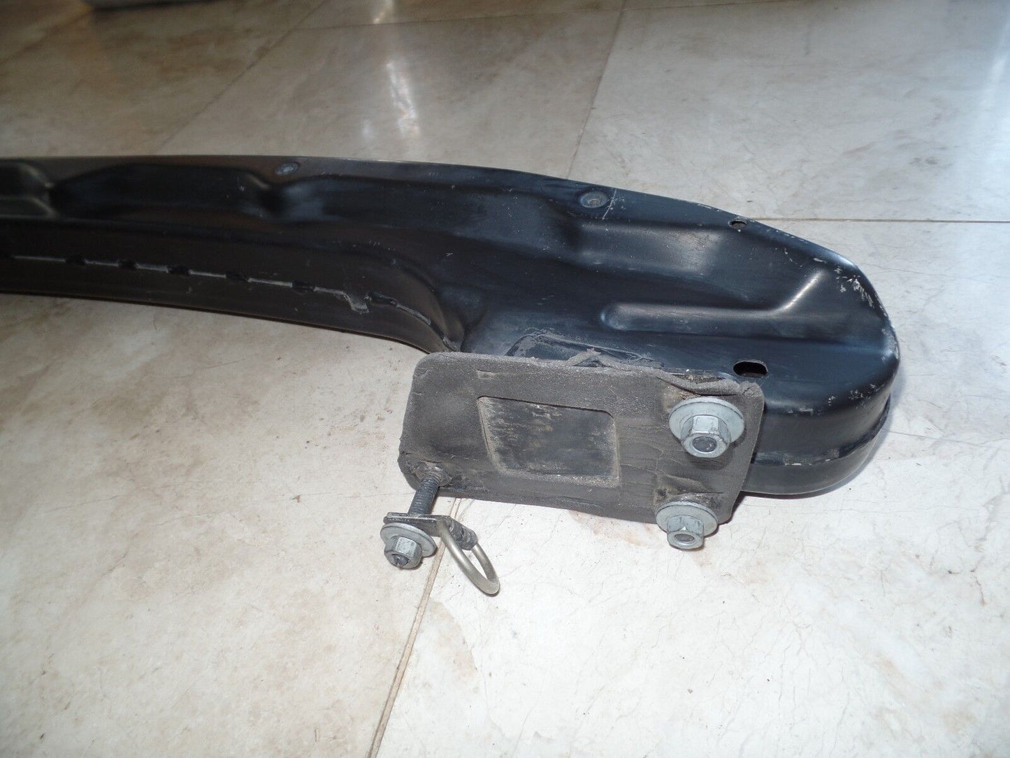 Rear Bumper reinforcement c230 c320 230 320 w203 coupe Kompressor 2036100214