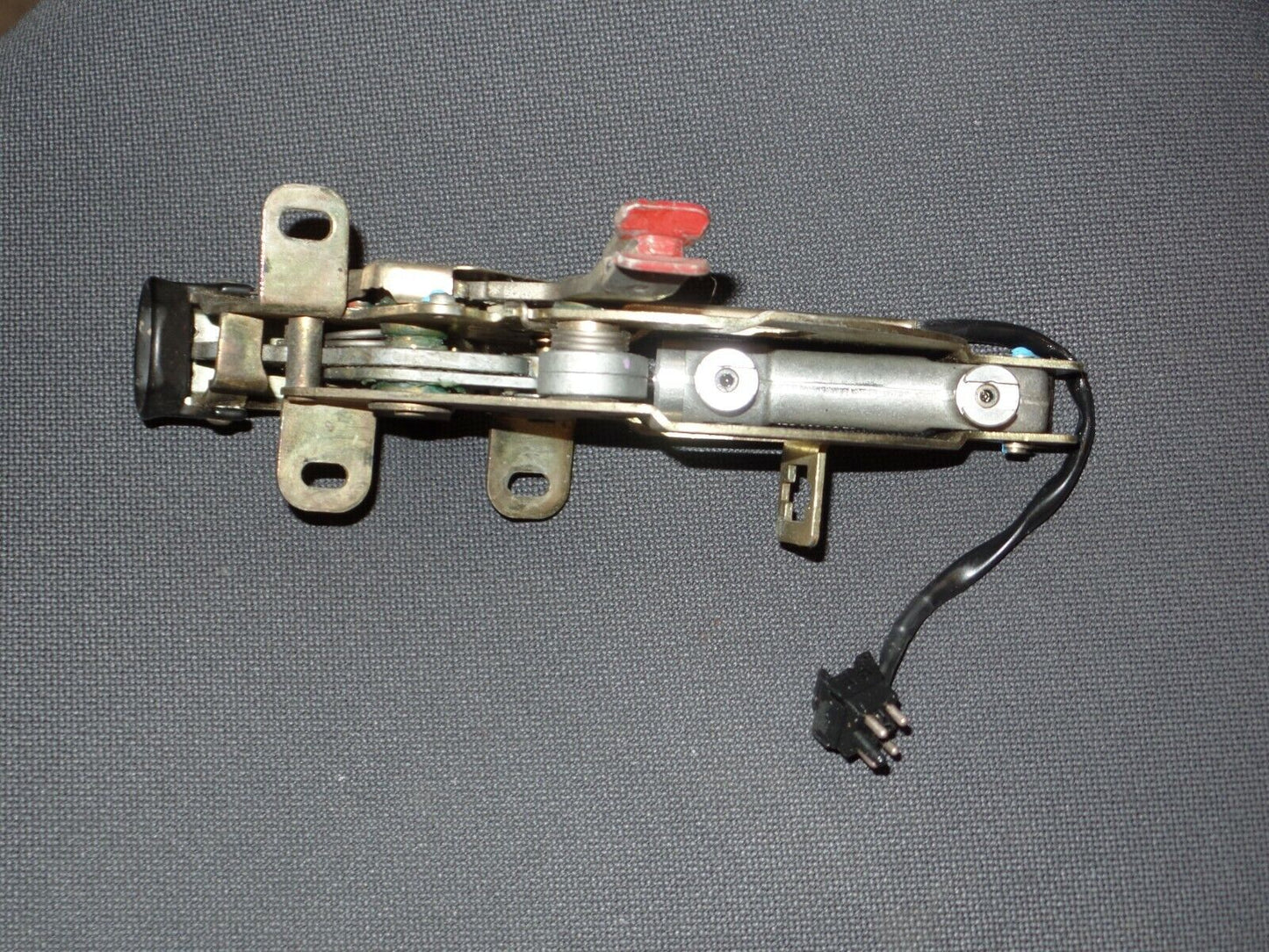 MERCEDES W129 Convertible Top Latch sl R129 300sl 500sl 320 600 500 1298000574