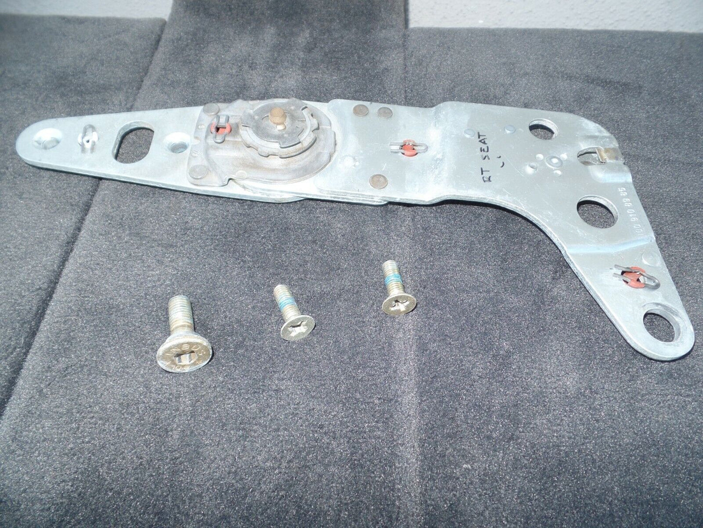 SL 107 LEFT SEAT BACKREST ADJUSTER 450 W107 slc 380 R107 HINGE SLC 0009108985