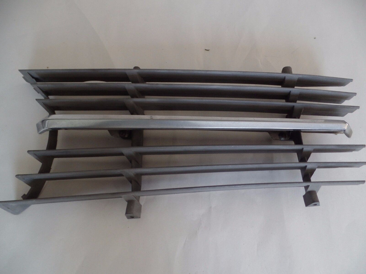 MERCEDES sl Grille Insert 560sl 450sl 380sl 107 560 380 450 slc 350 W107 280