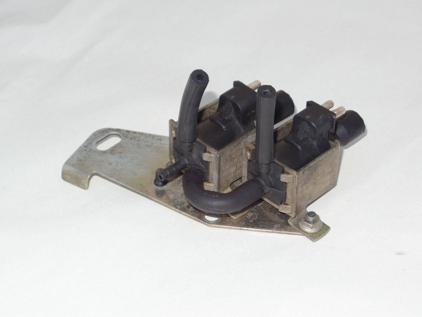 MERCEDES Vacuum solenoid valve 0015407097 c230 clk silk sl cl