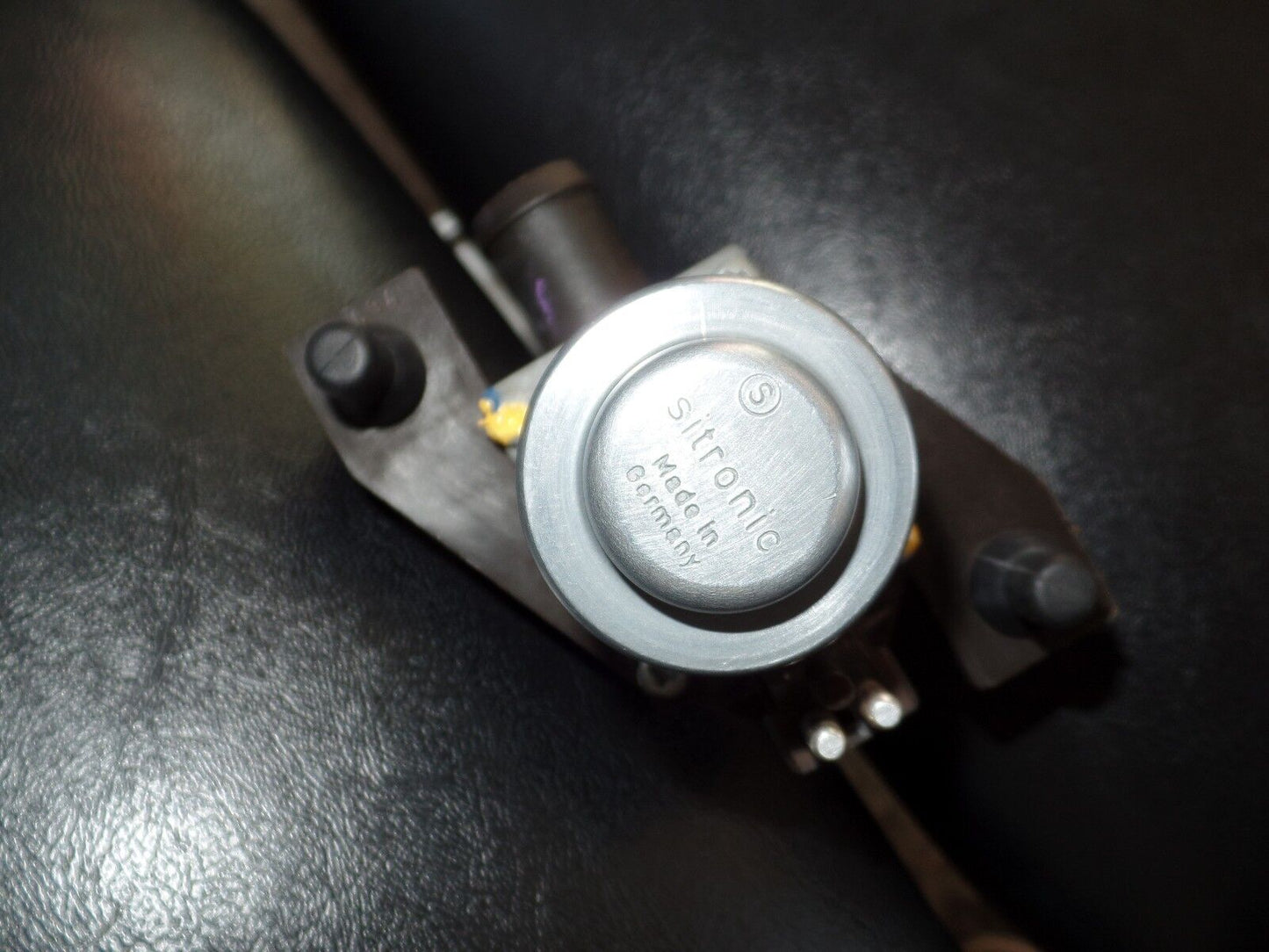 SL R129 Auxiliary Heater Valve Water 300sl 300 500sl sl600 500 600 0008307284