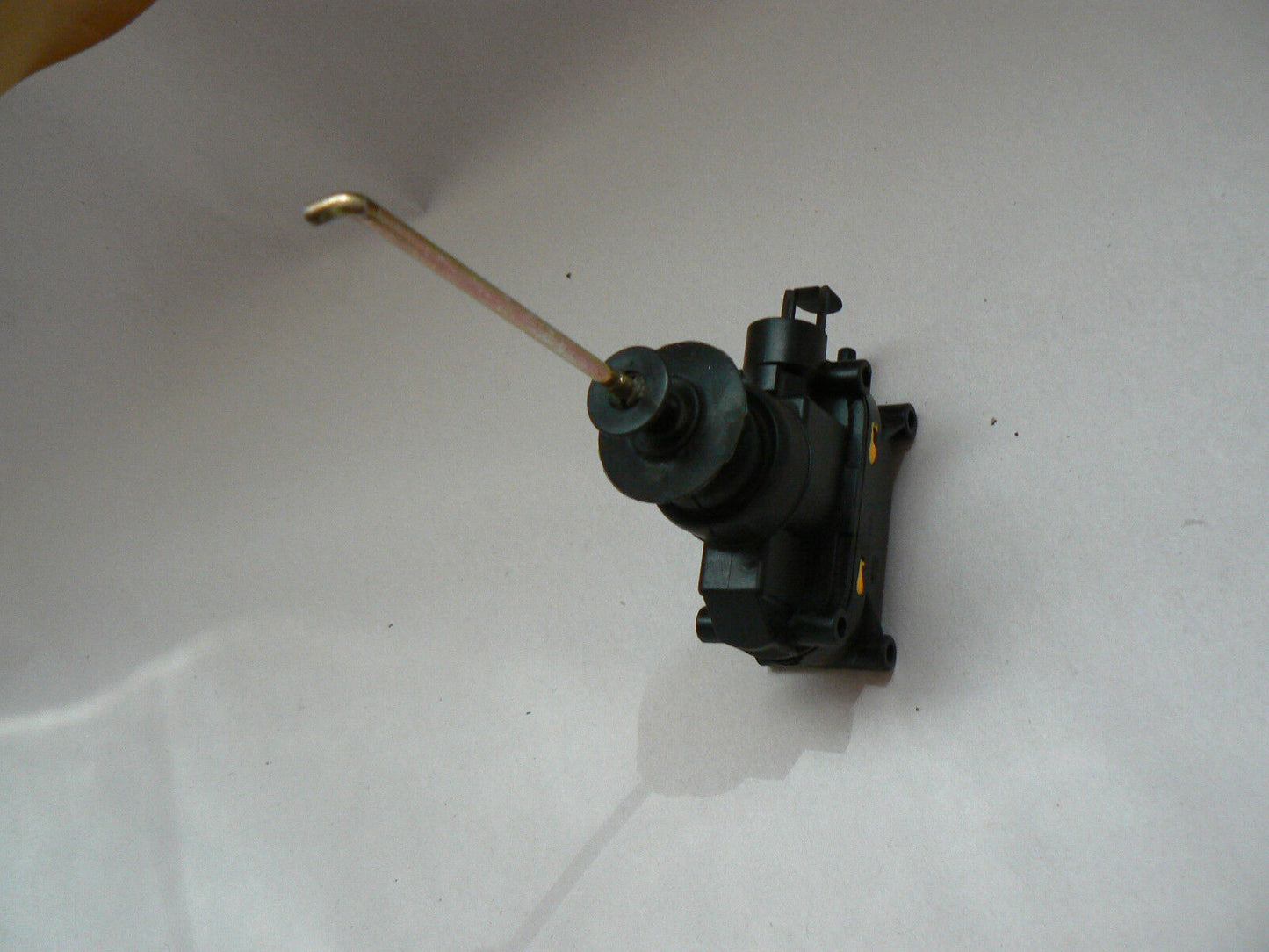 MERCEDES Trunk Lock Vacuum Element Actuator W107 380sl 560SL 560 107 sl 500 R107