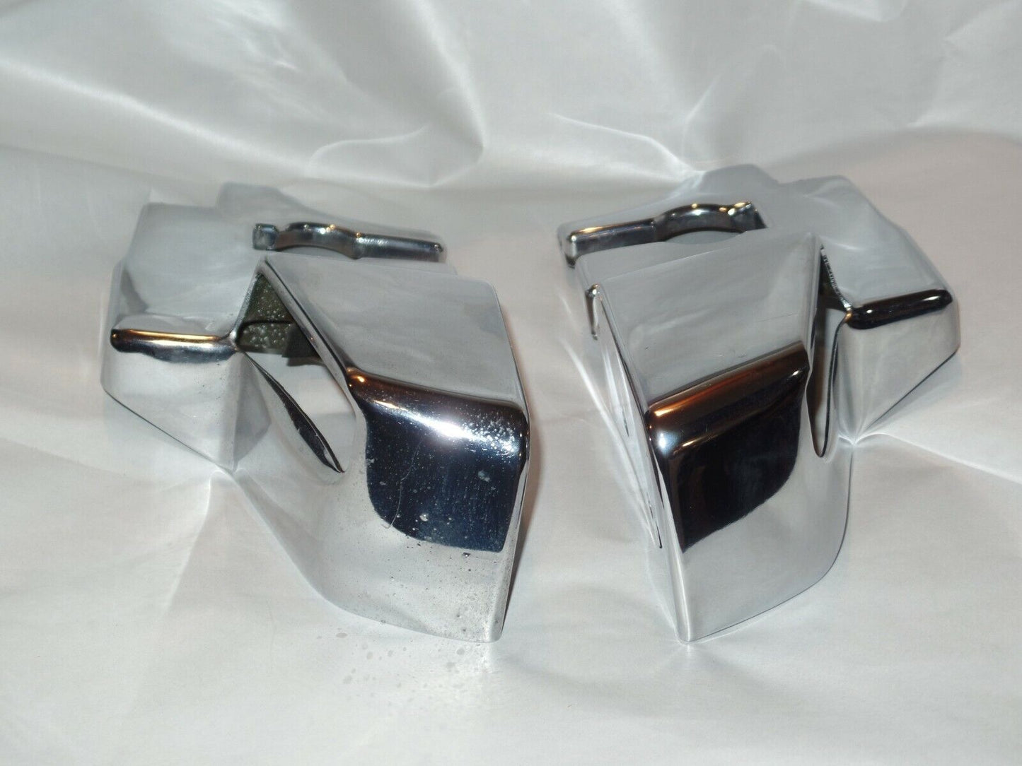 SL Chrome Covers 380sl 560sl 560 420 latch hinge top W107 1076930335 1076930435