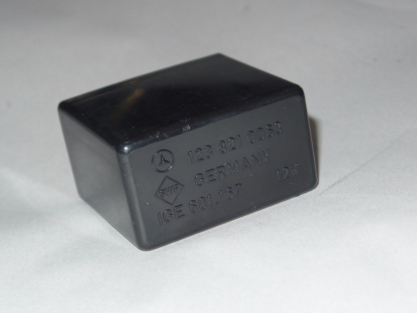MERCEDES SLC wiper Relay ce te W107 380 450 300 280 107 1238210063 450sl 450slc
