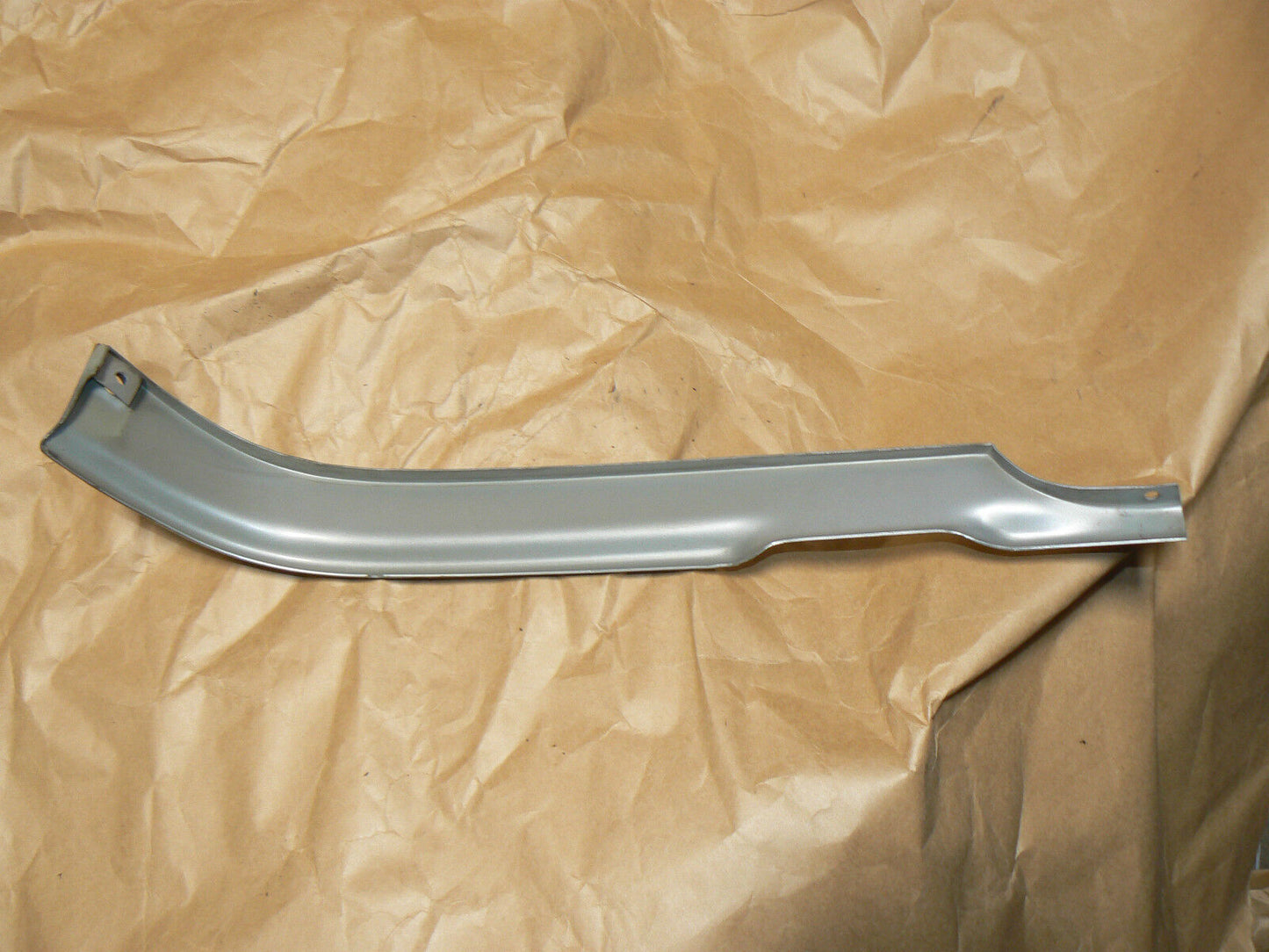 Mercedes SL 107 Headlight Valance Molding 380sl 450sl 560sl 380 560 280 450 w107