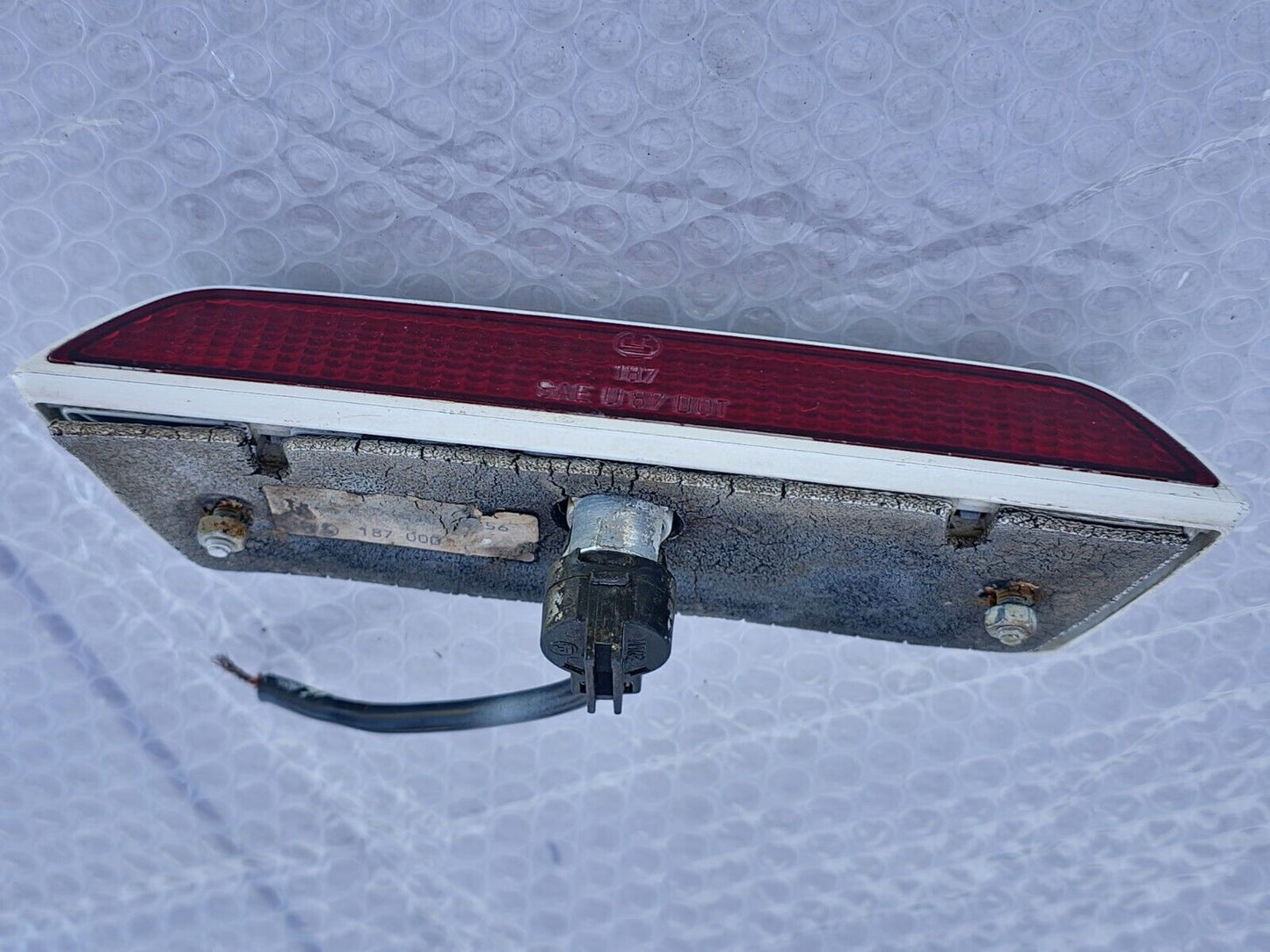 SL W107 Trunk Third Brake Light Lens 560sl 450 380 107 560 500 r107 Mercedes slc