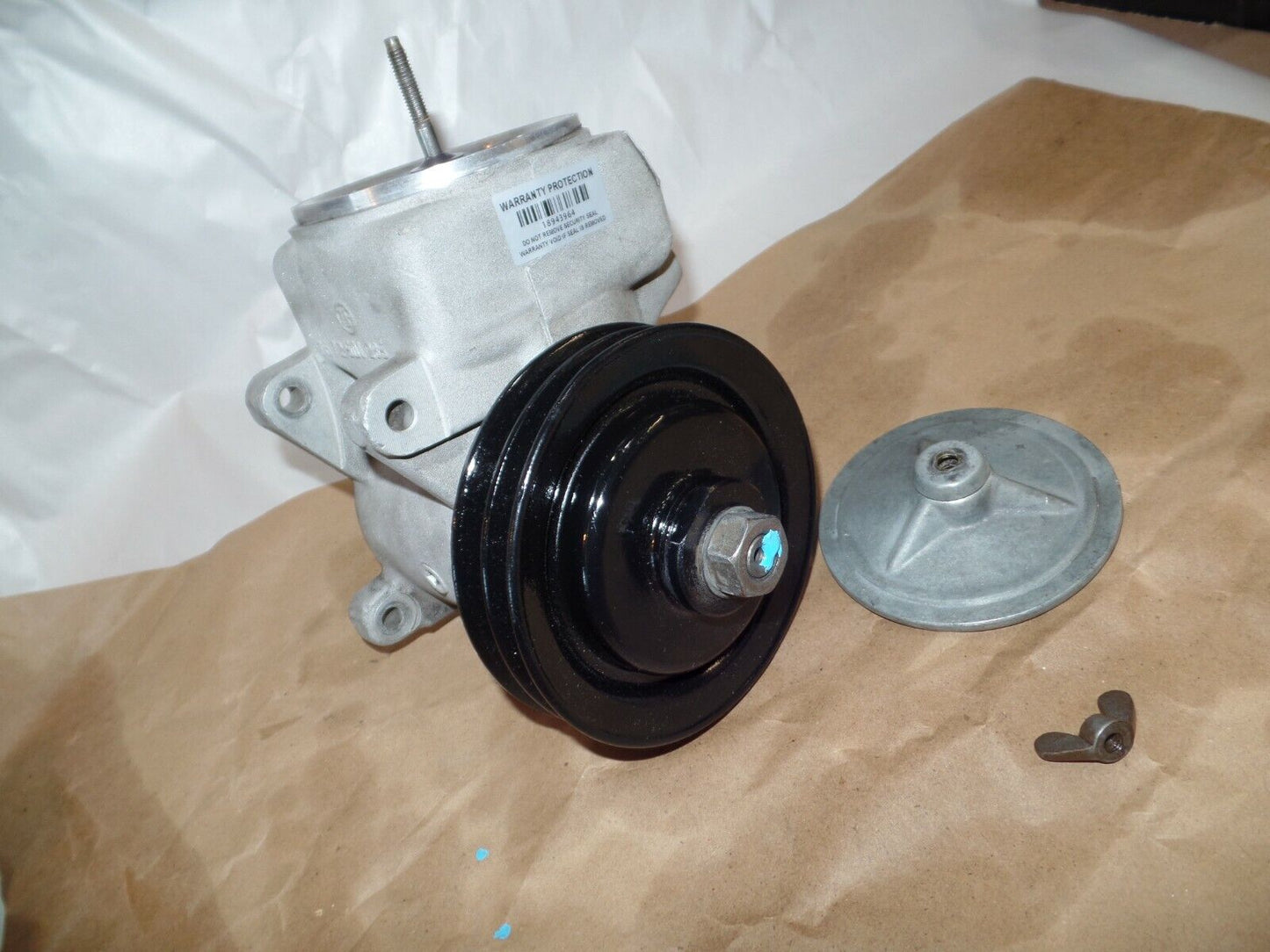 Mercedes SL Pump Power Steering w107 107 380sl 380 500 450 1264600080 pulley