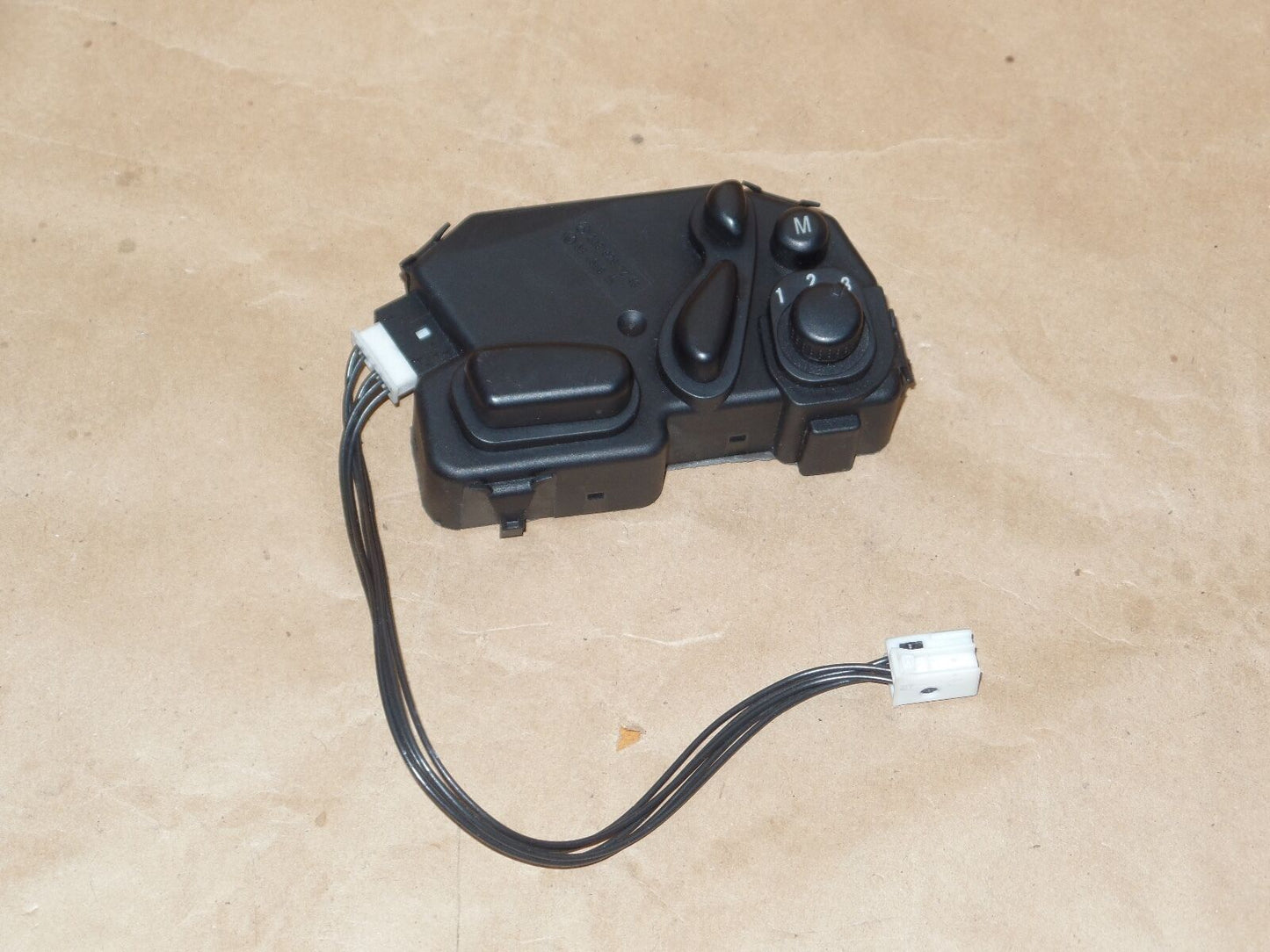 Mercedes power seat control module switch 2038207210 230 w203 c240 c230 32 c320 