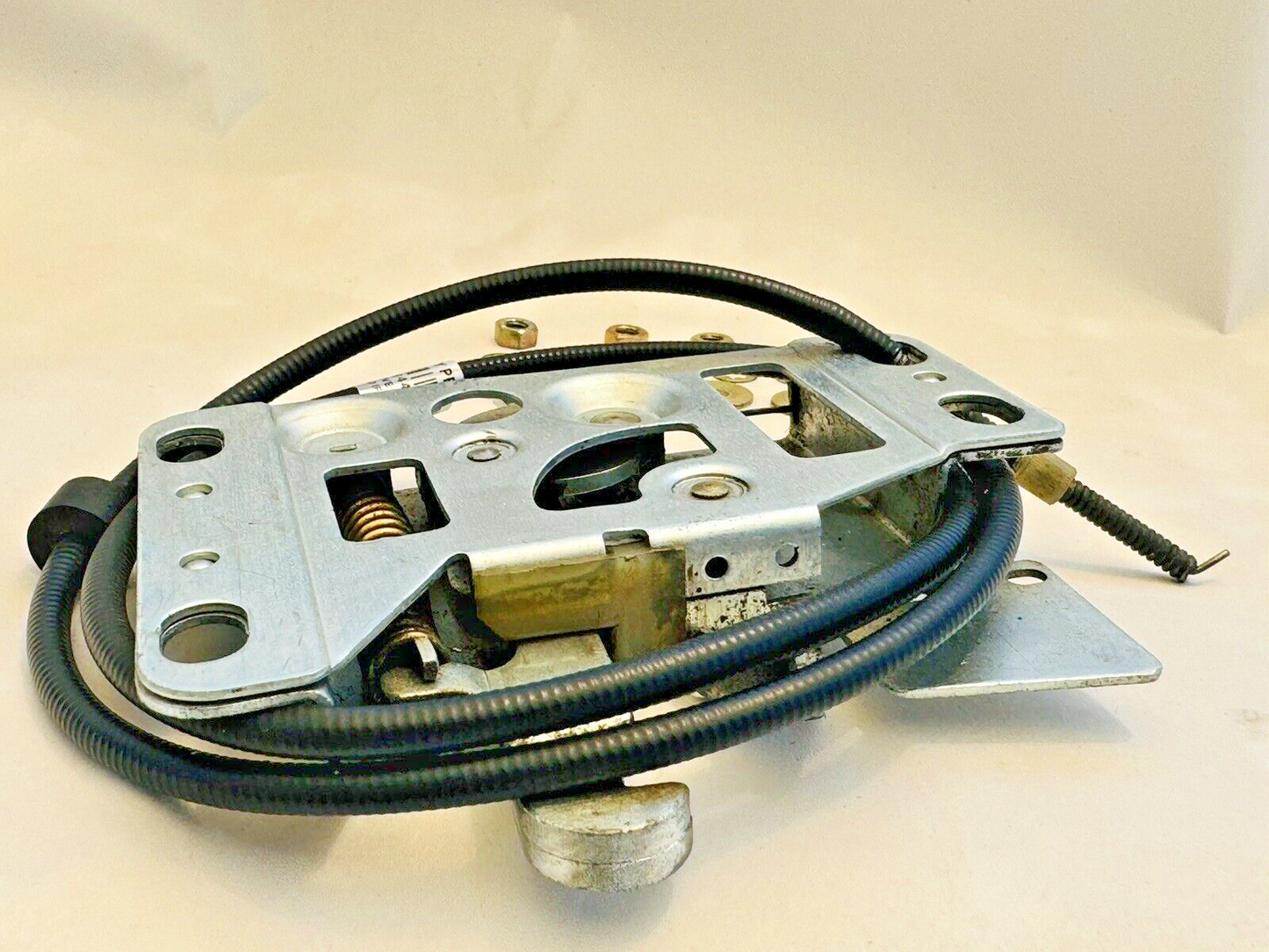 Mercedes SL 380sl 450sl Convertible Latch Lock 560sl 107 w107 450 380 1077700026