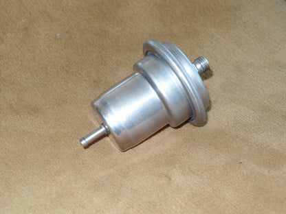 Mercedes W129 sl500 107 129 W107 560sl 500 Fuel Accumulator 0004760921 sl 300