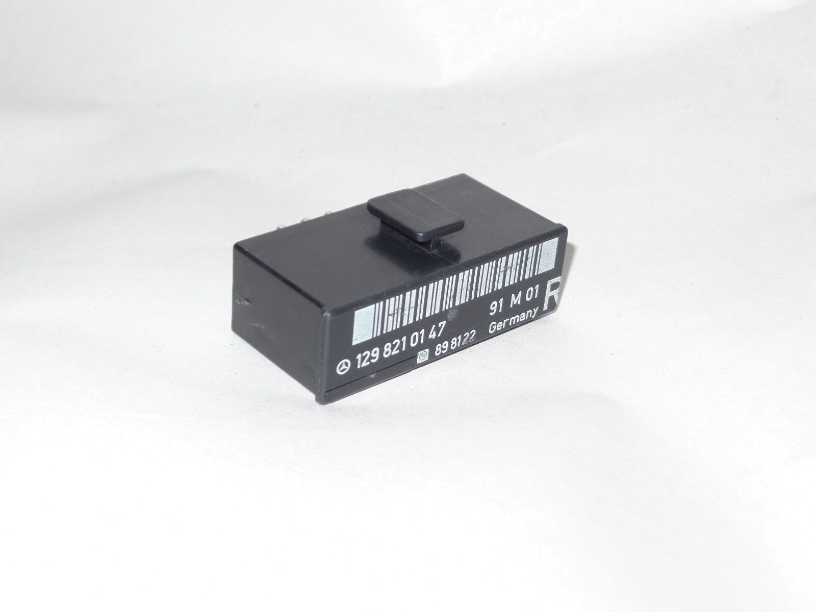 SL Back Rest Seat Lock Relay R129 300sl 300 500sl 600 500 320 Right 1298210147