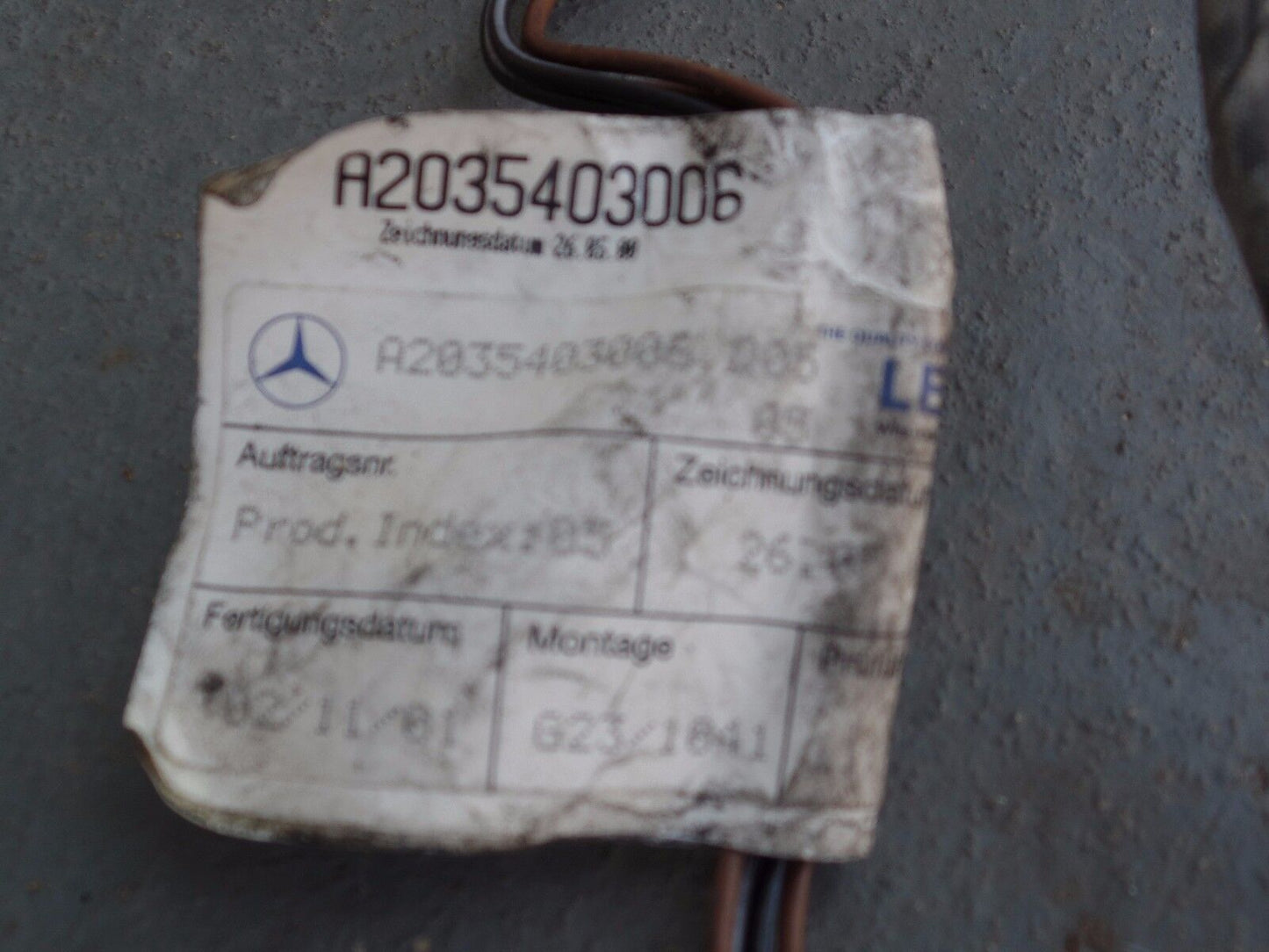 Mercedes Benz wiring harness windshield spray c230 c320 c240 c350 2035403006