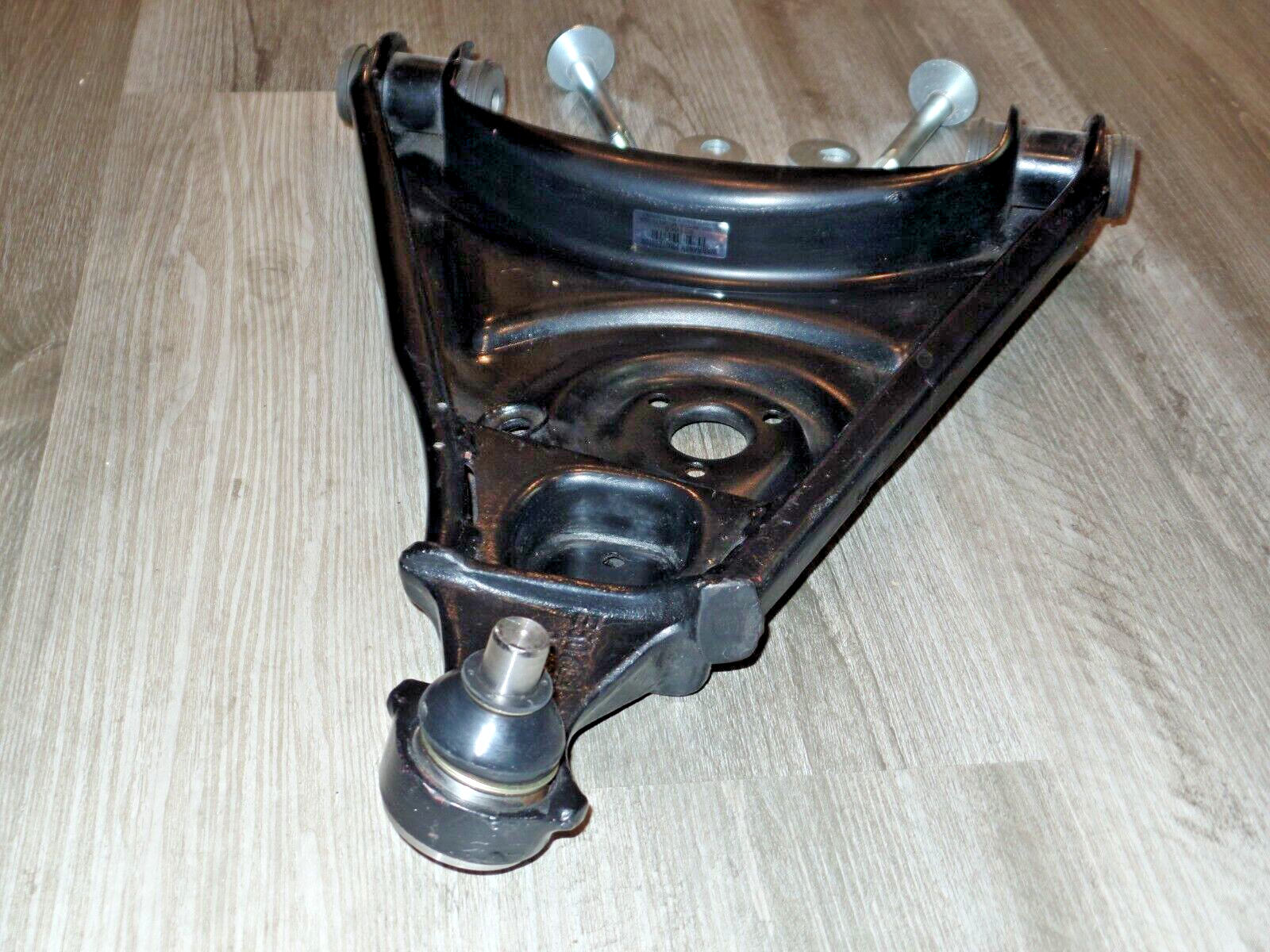 Mercedes sl 107 Left Lower Control Arm 560sl w107 1073302407 560 sl transverse