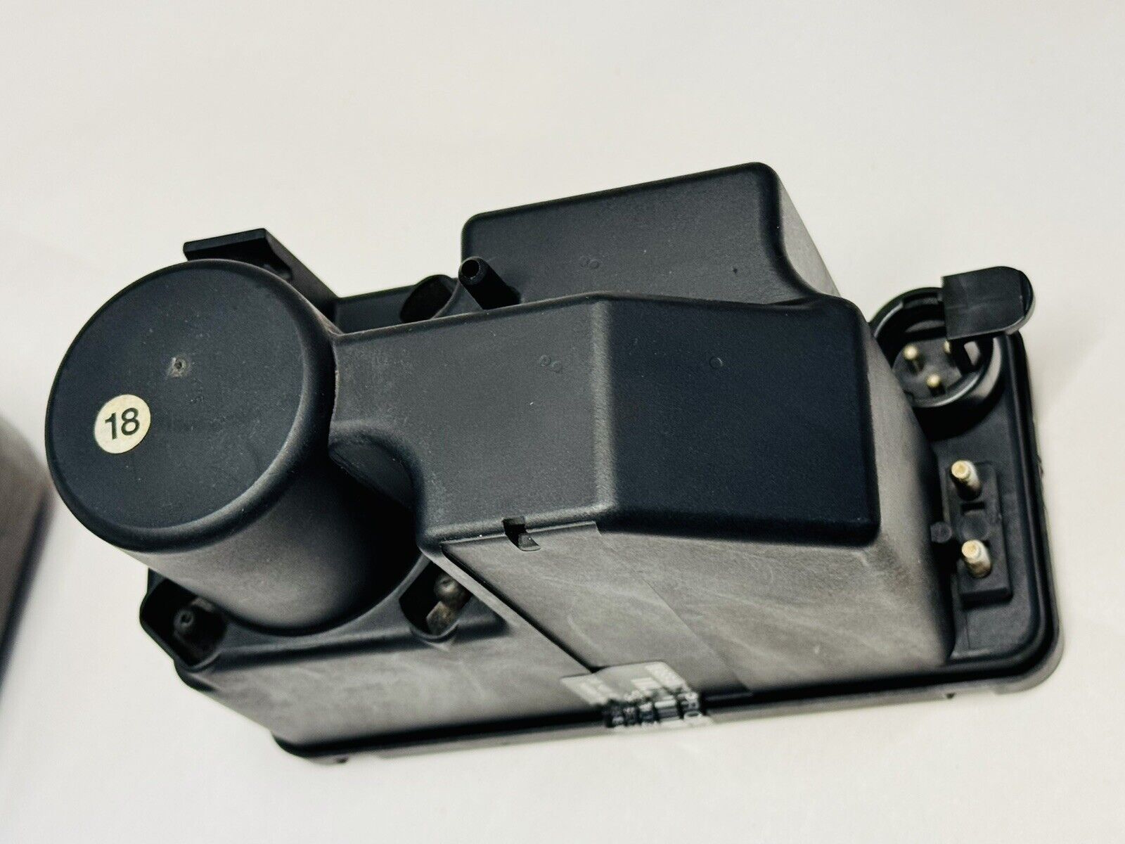 Mercedes sl Vacuum Lock Pump 560sl 380sl 300 560 380 380SEL sel 500 0008000548