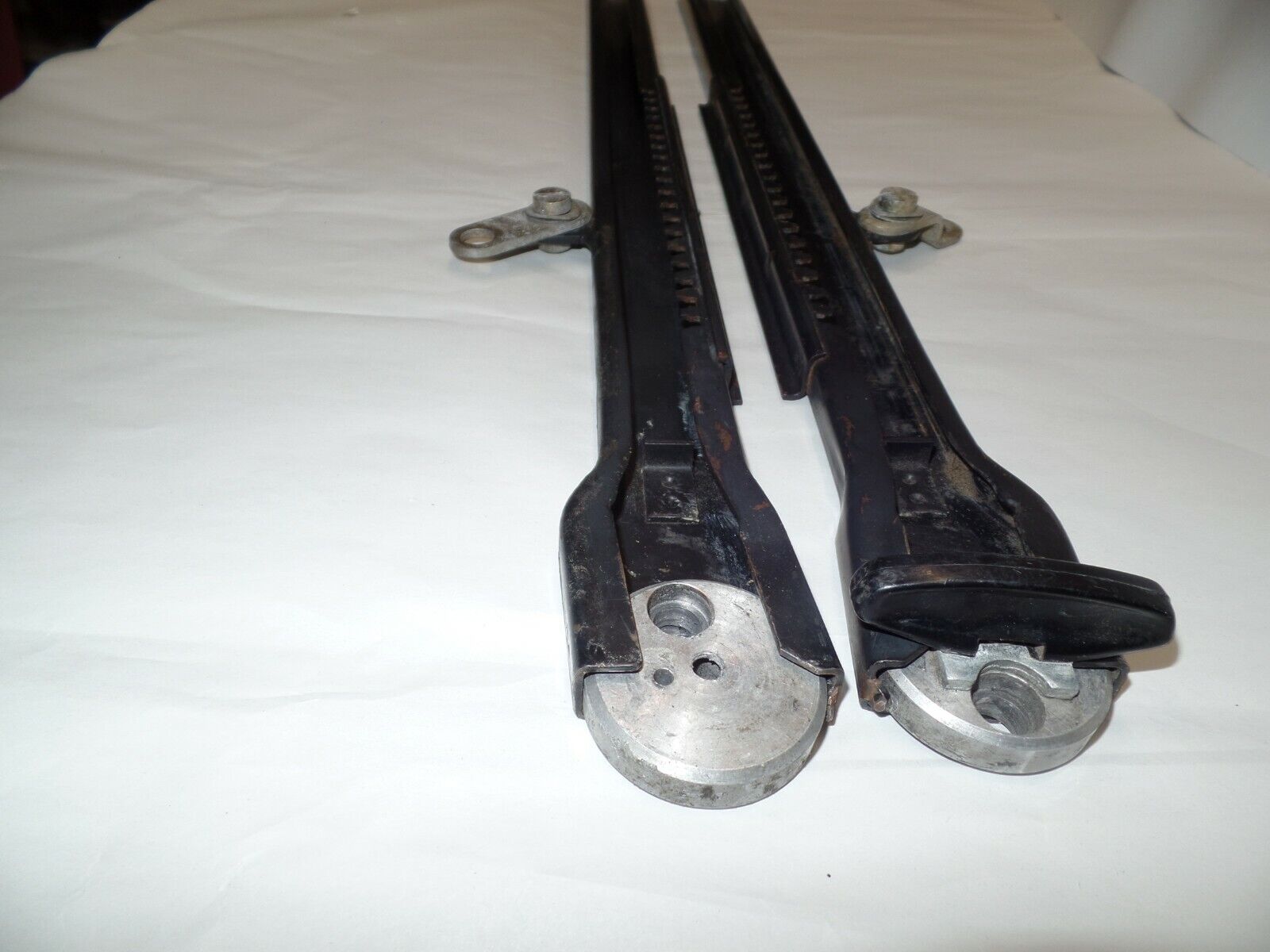 Mercedes sl 107 450sl seat rail 350 380 Rails W107 500 380 R107 Left slc track