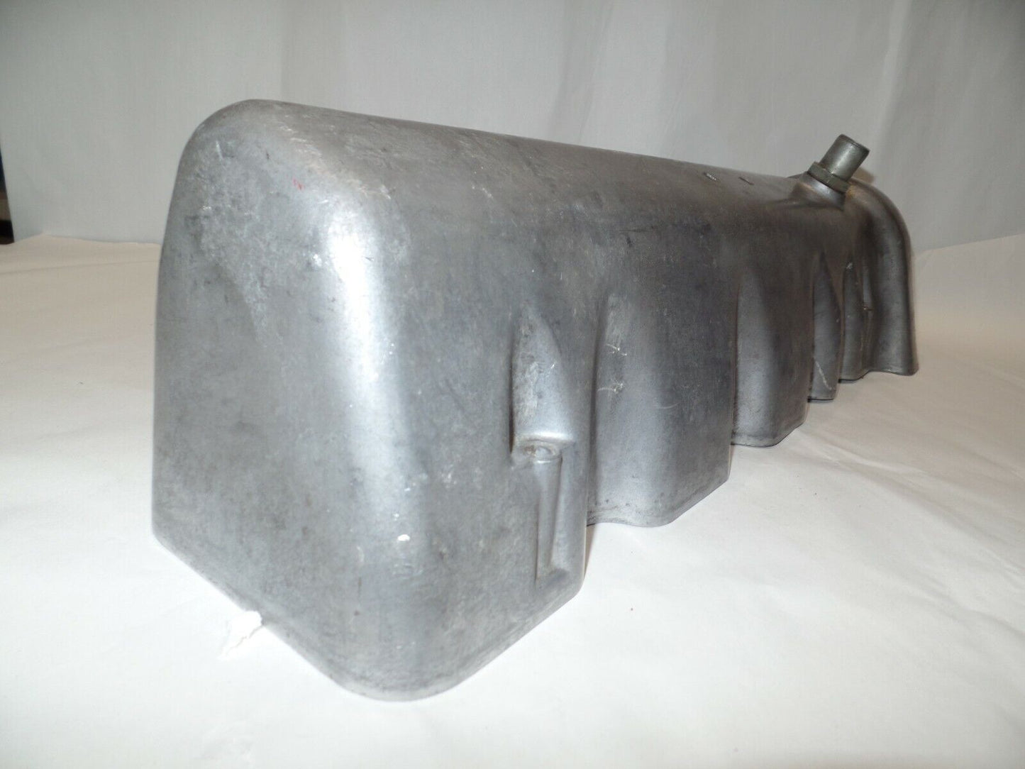Mercedes 380 sl Valve 450sl 450 107 SLC COVER W107 1160161805 cylinder head left