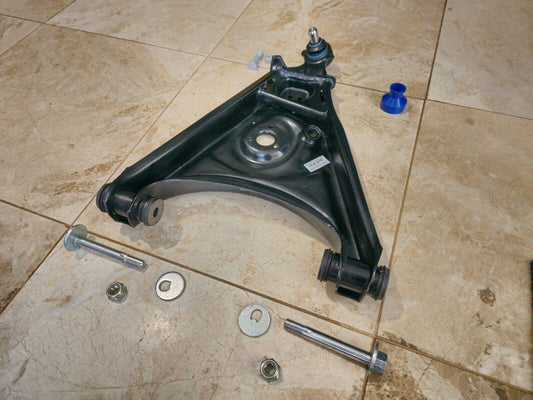 Mercedes sl 107 Left Lower Control Arm 560sl w107 1073302407 560 sl transverse