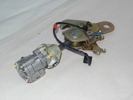 Mercedes sl seat detent 500 sl500 sl300 sl6001299101461-1299100261