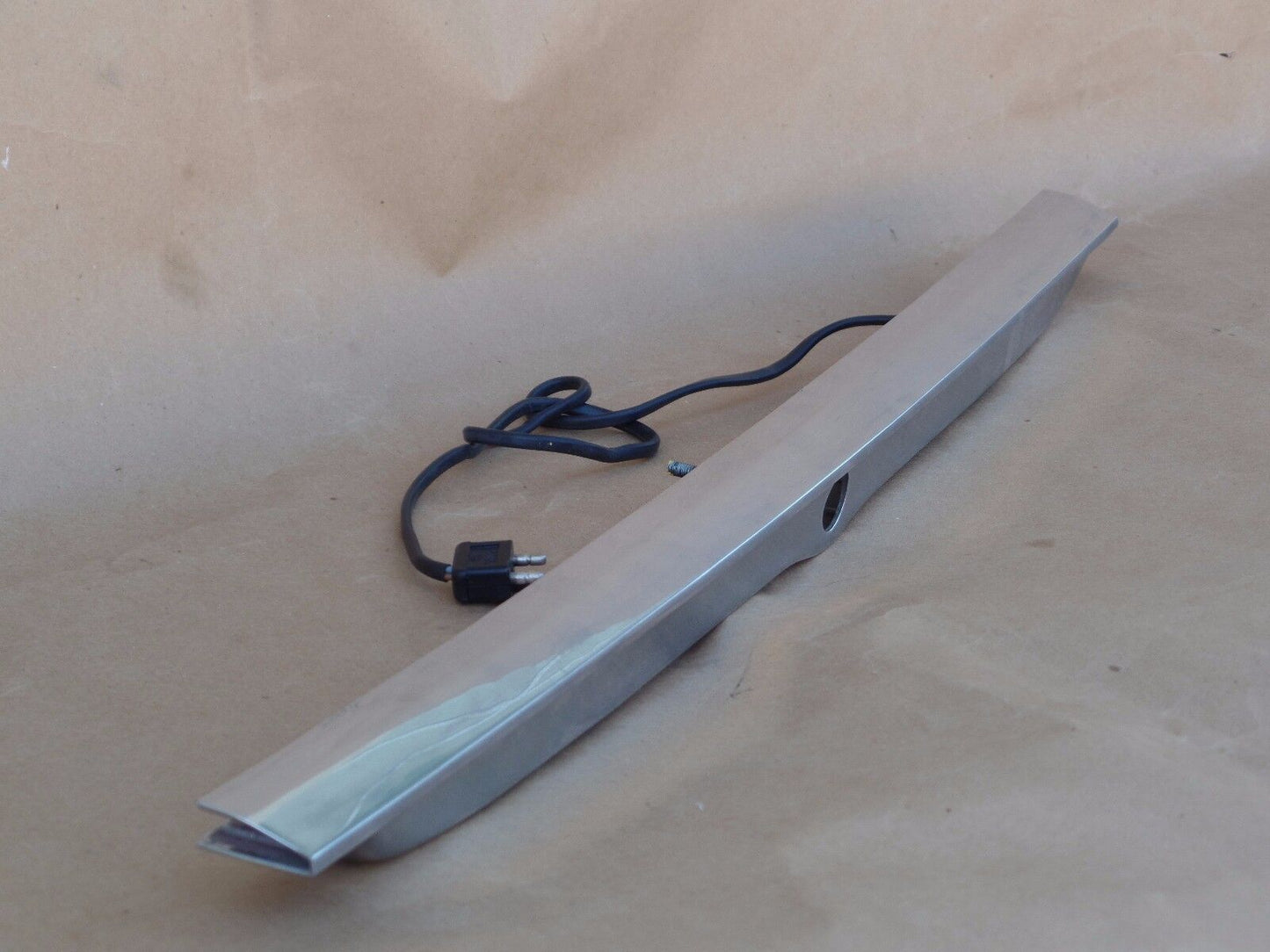 Mercedes SL Chrome trunk trim 450 380 560 slc 107 W107 molding 450sl 380sl 560sl
