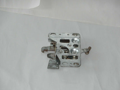 Mercedes SL 380sl 450sl Convertible Latch Lock 560sl 107 w107 450 380 1077700026