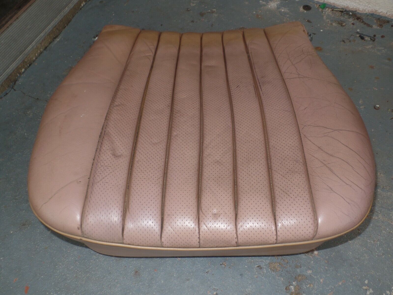 Mercedes sl 107 Lower Seat 380sl 450sl 560sl SLC 450 380 560 W107 420 280 350  