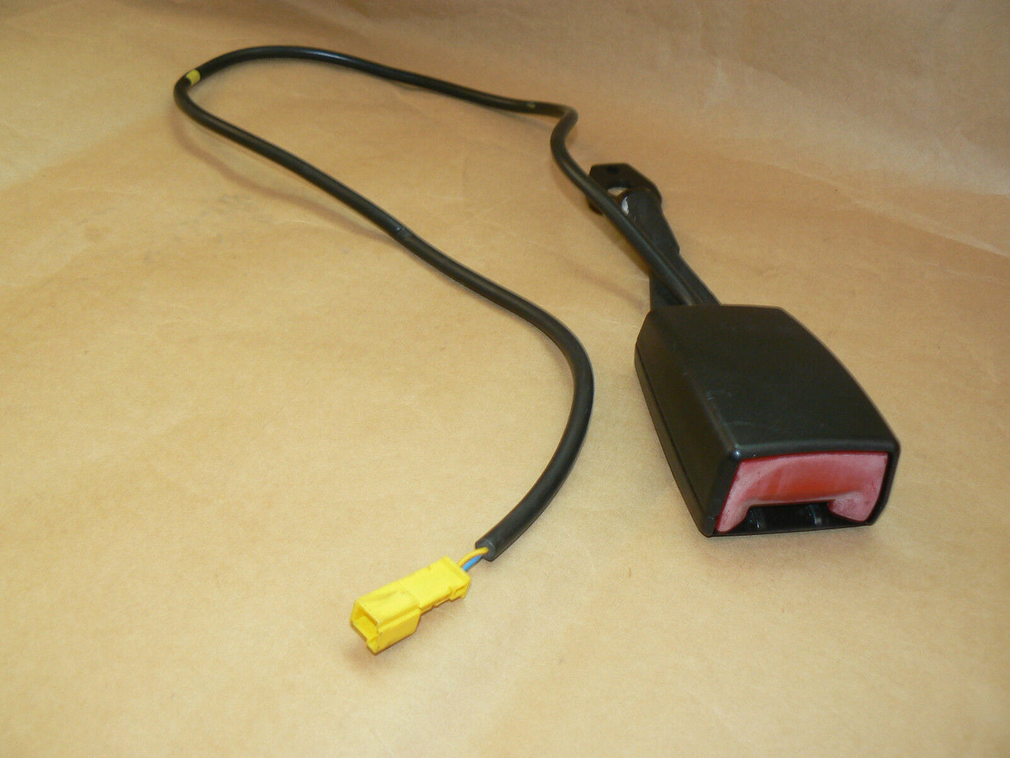Mercedes Benz Seat Belt Buckle c230 c320 230 320 w203 c240 240 2038500169