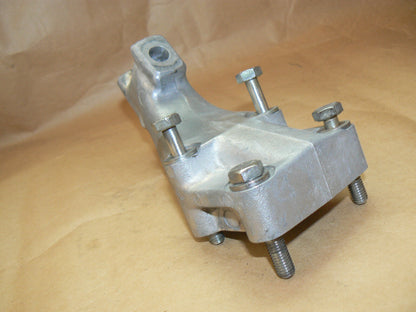 MERCEDES SL Engine mount support 560 450 107 SLC  W107 380sl motor 1162234704