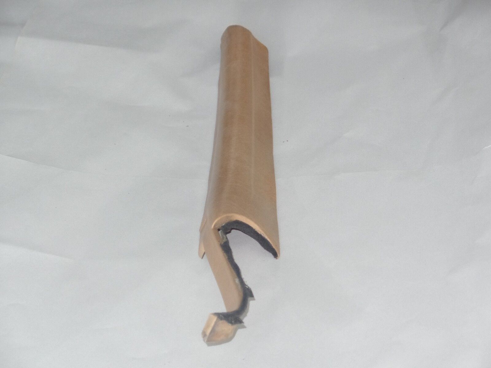 MERCEDES w107 Pillar Molding Trim 450sl 380sl 560sl 560 450 380 left slc 107 350