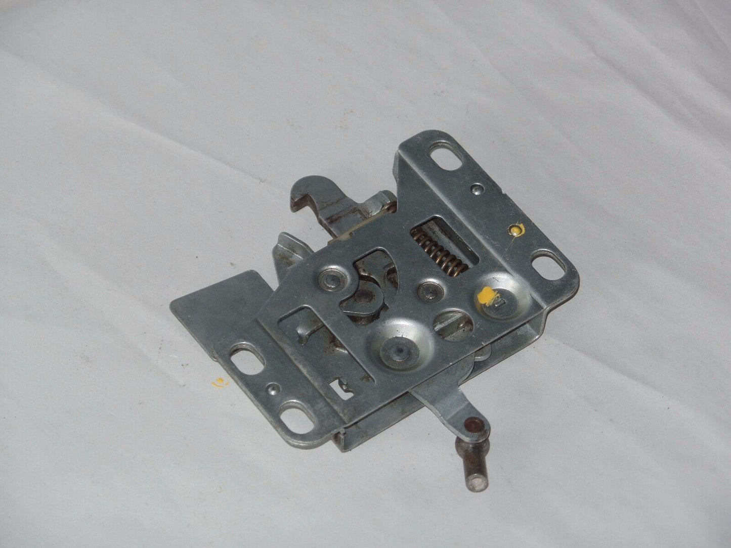Mercedes SL 380sl 450sl Convertible Latch Lock 560sl 107 w107 450 380 1077700026