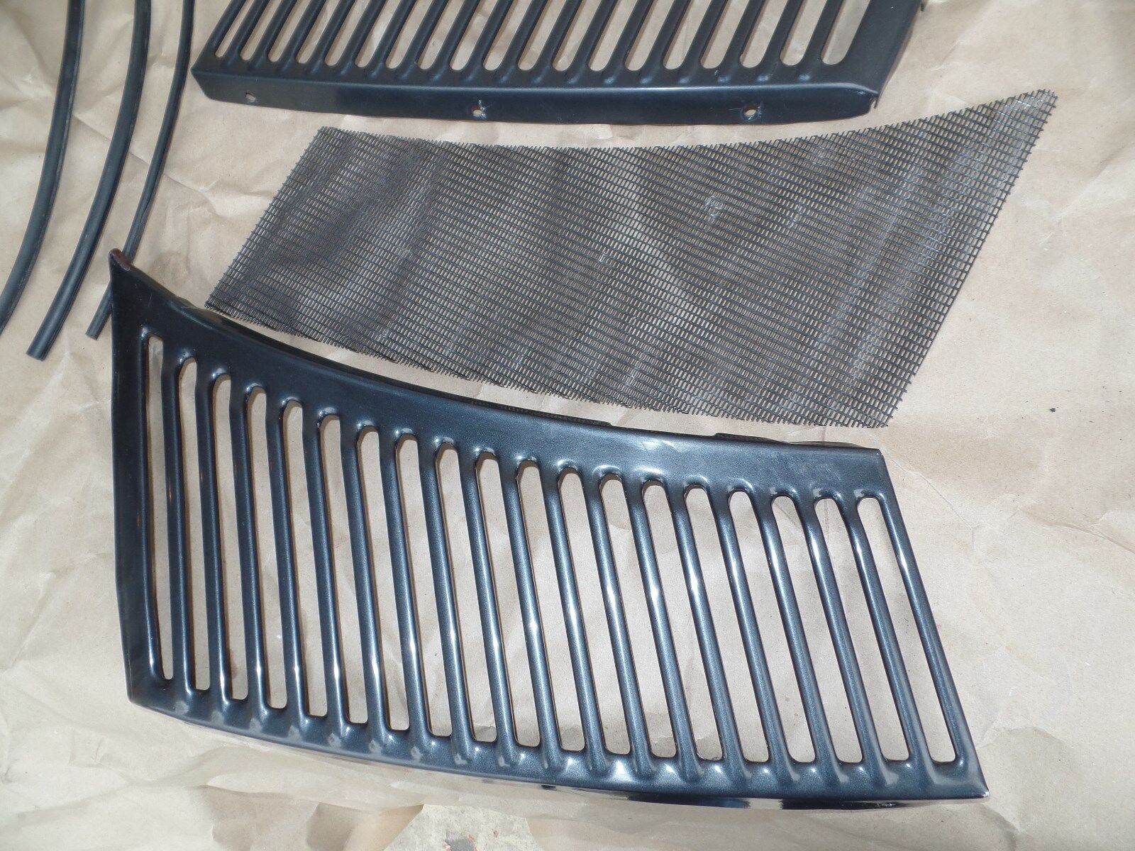Mercedes SL Cowl Grill 560sl 107 450sl 380sl grille slc 450 560 380 r107 w107