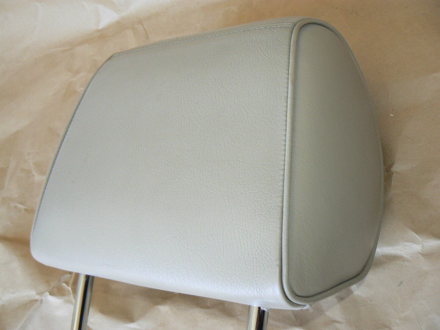 Mercedes sl 107 Seat Headrest 380sl 450sl 560sl 350sl 350 450 380 560 w107 280