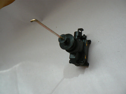 MERCEDES Trunk Lock Vacuum Element Actuator W107 380sl 560SL 560 107 sl 500 R107