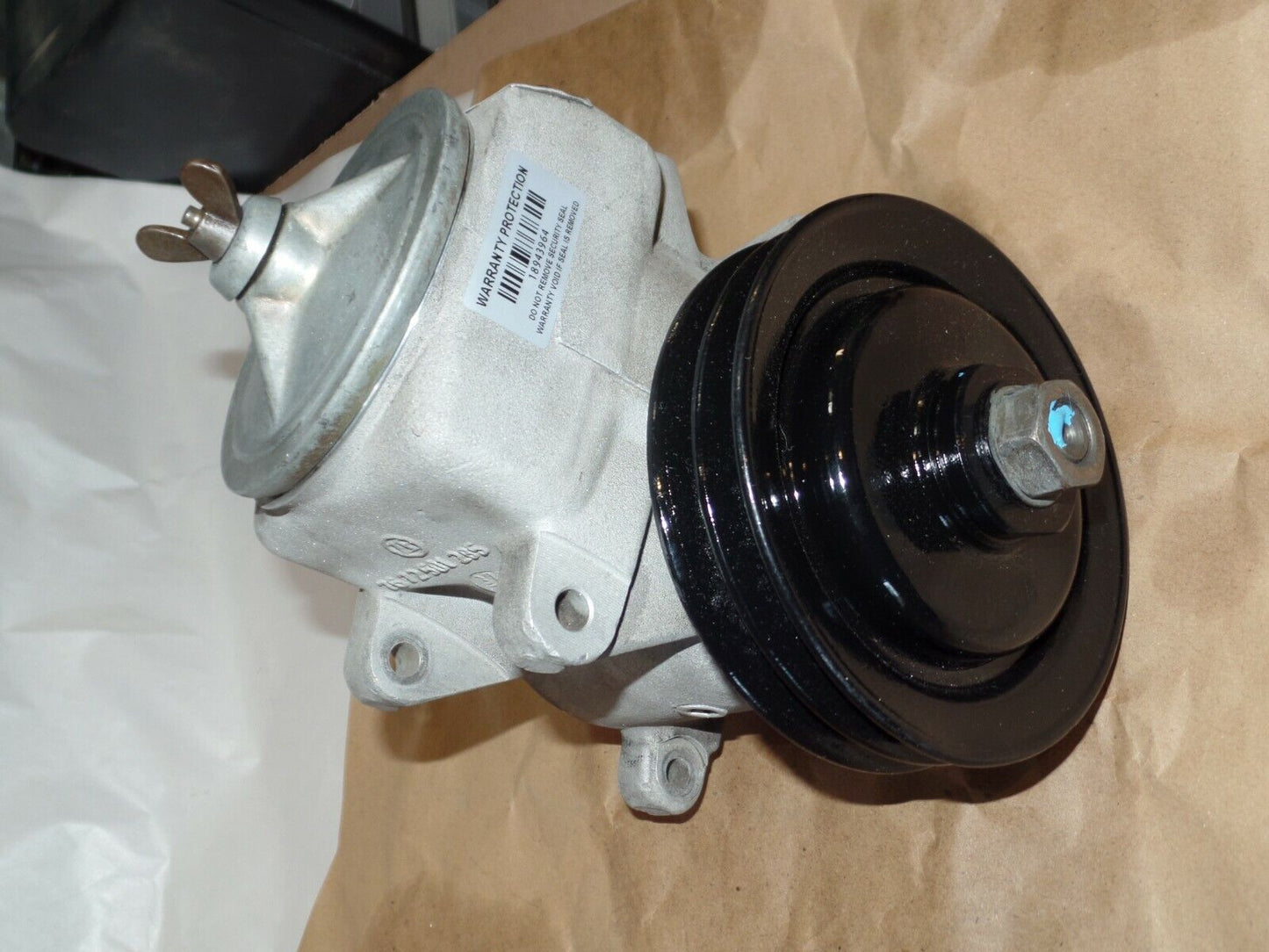 Mercedes SL Pump Power Steering w107 107 380sl 380 500 450 1264600080 pulley