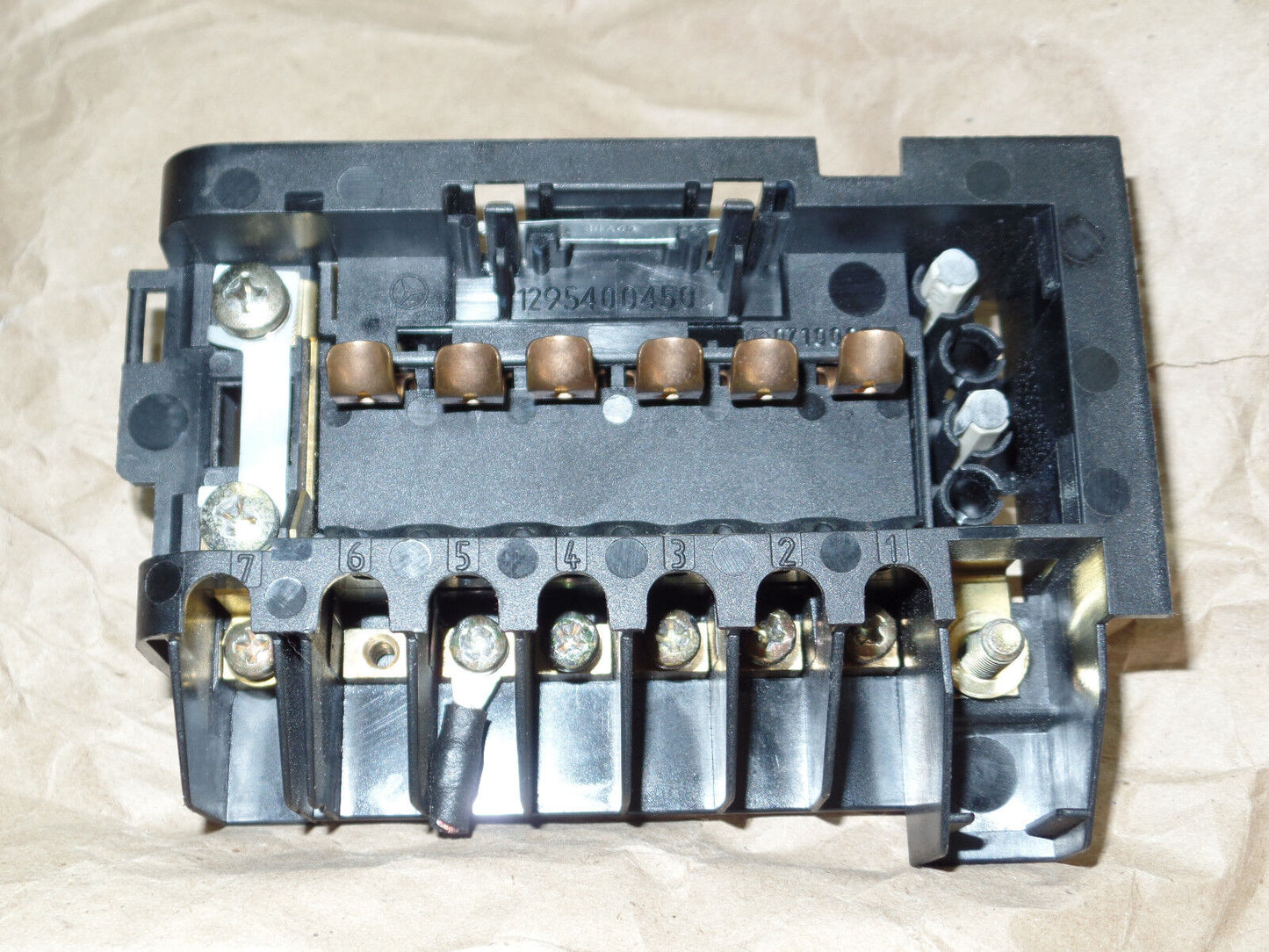 SL Trunk Small Fuse Box Relay R129 300sl 300 500sl 600 500 320 600sl 1295400450