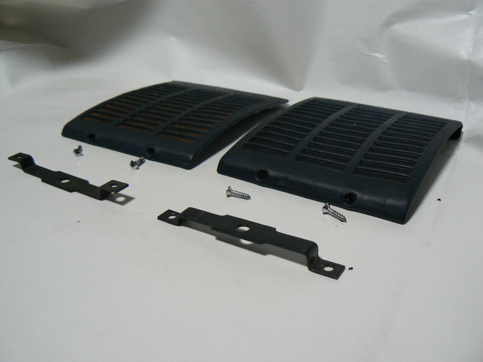 Mercedes sl W107 Dash grille cover 450 380 560 slc 107 450sl 380sl 560sl 450slc
