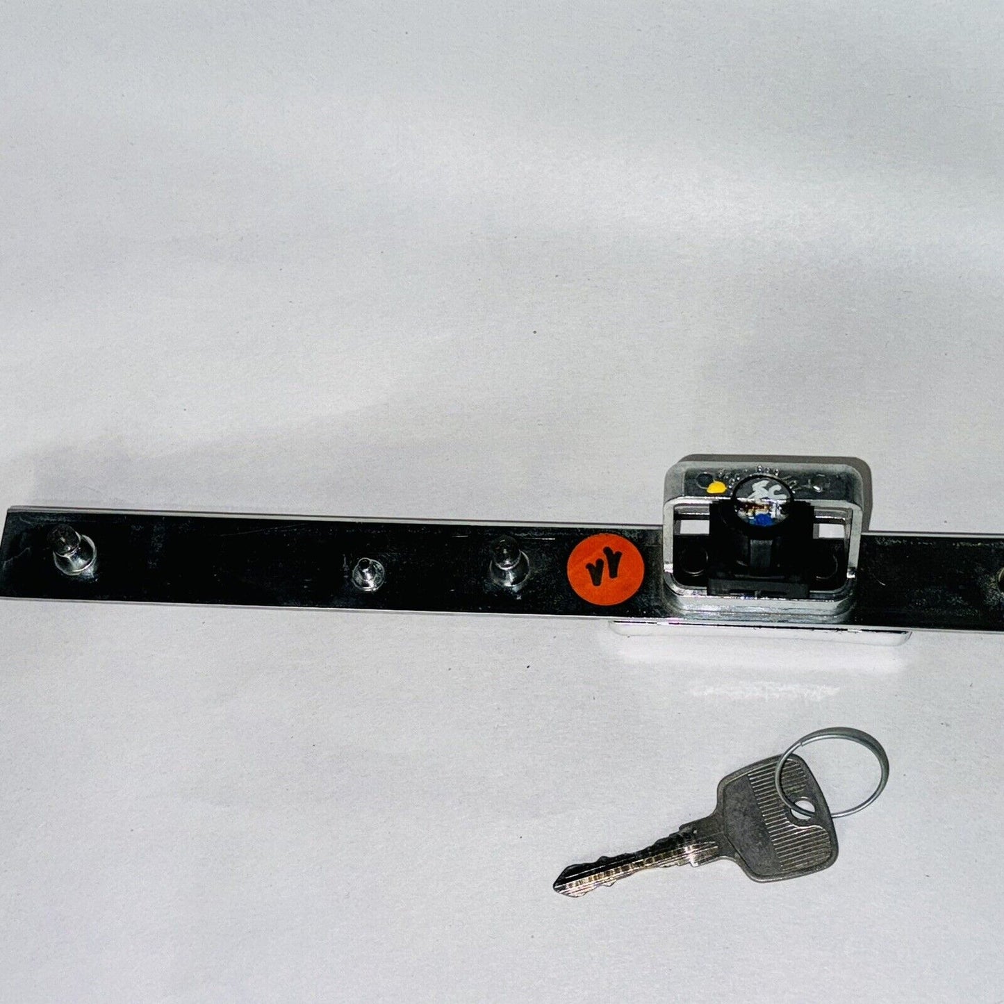 SL W107 Dash molding trim 450sl 380 350 450 glove box 107 r107 slc door key lock