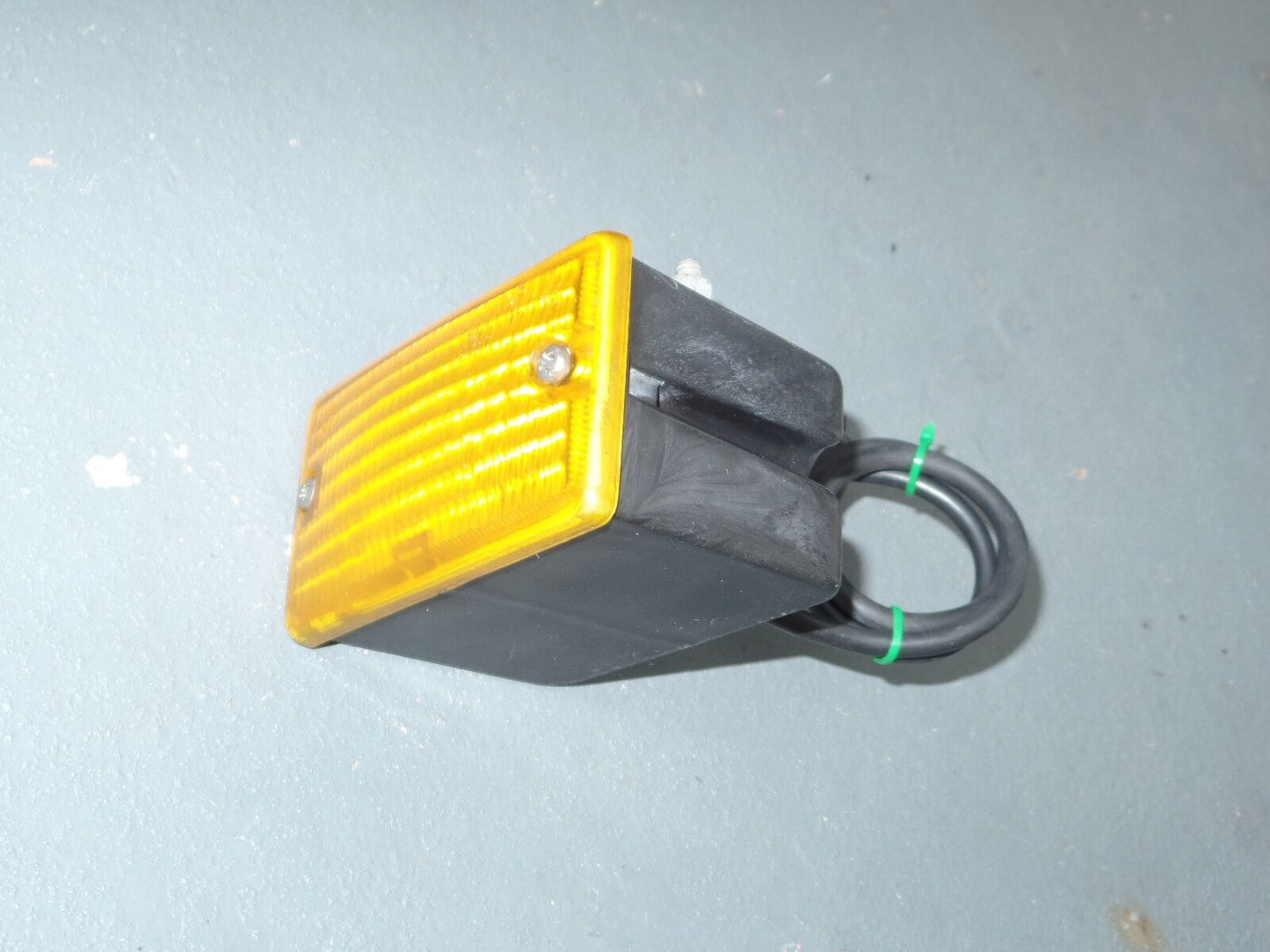 MERCEDES 107 TURN SIGNAL 450 380 560 SLC sl light 500 450sl 560sl w107 r107 350