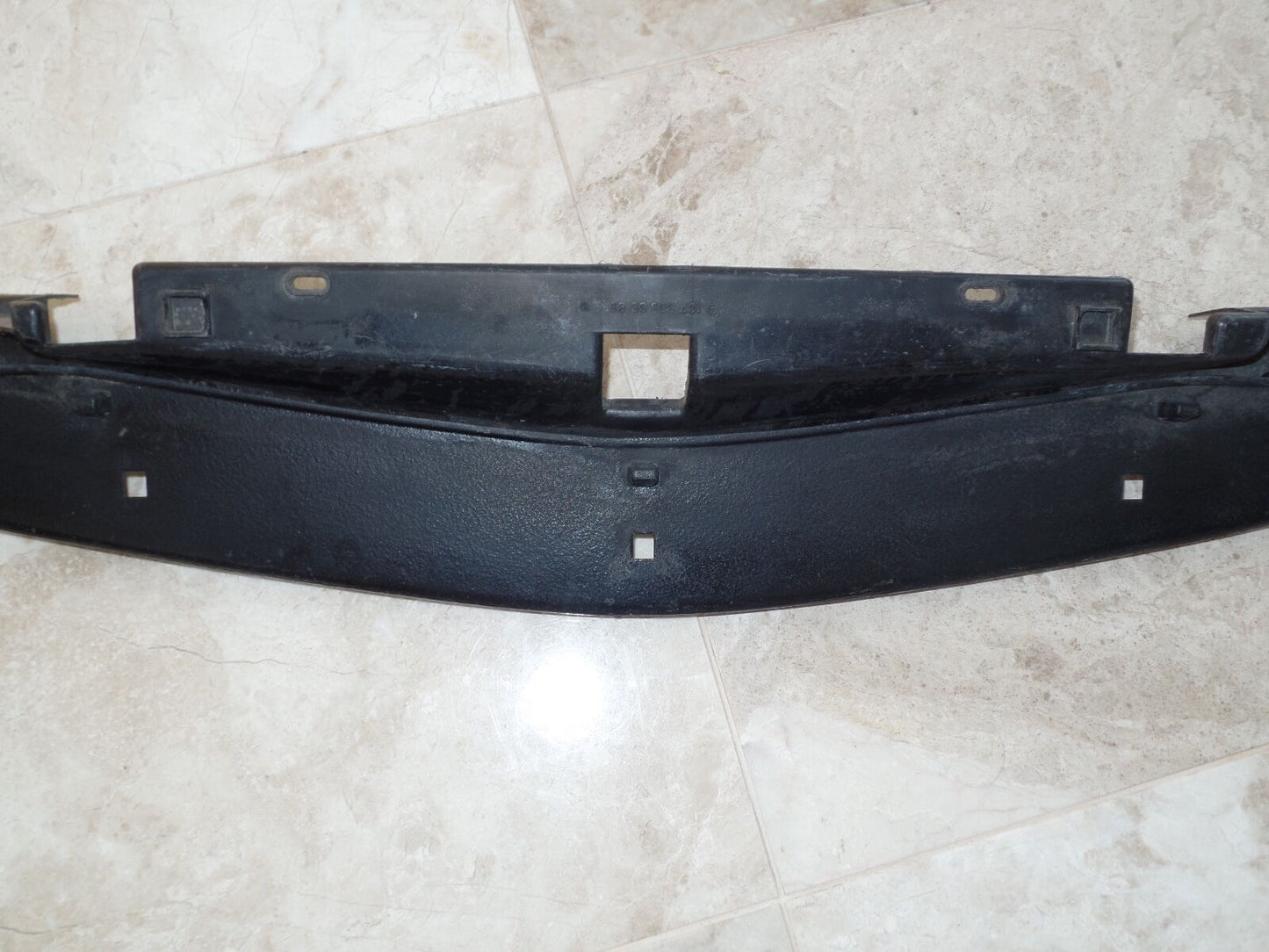 MERCEDES Radiator covering mount lower spoiler 560sl W107 SL 560 1075050088 R107