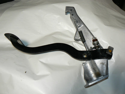 MERCEDES sl Brake pedal assembly W107 450SL 380 107 450 slc r107 1072940801