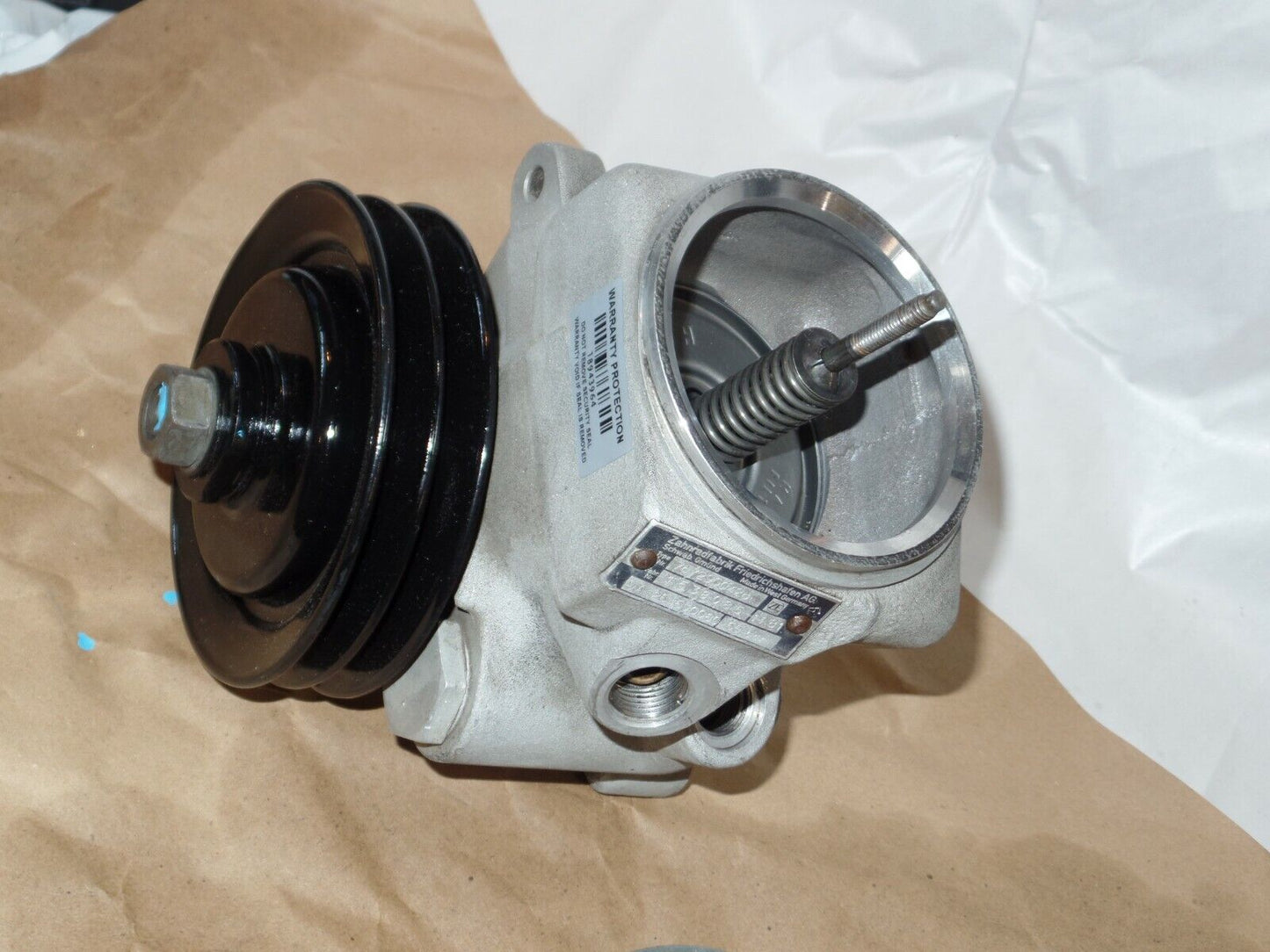 Mercedes SL Pump Power Steering w107 107 380sl 380 500 450 1264600080 pulley
