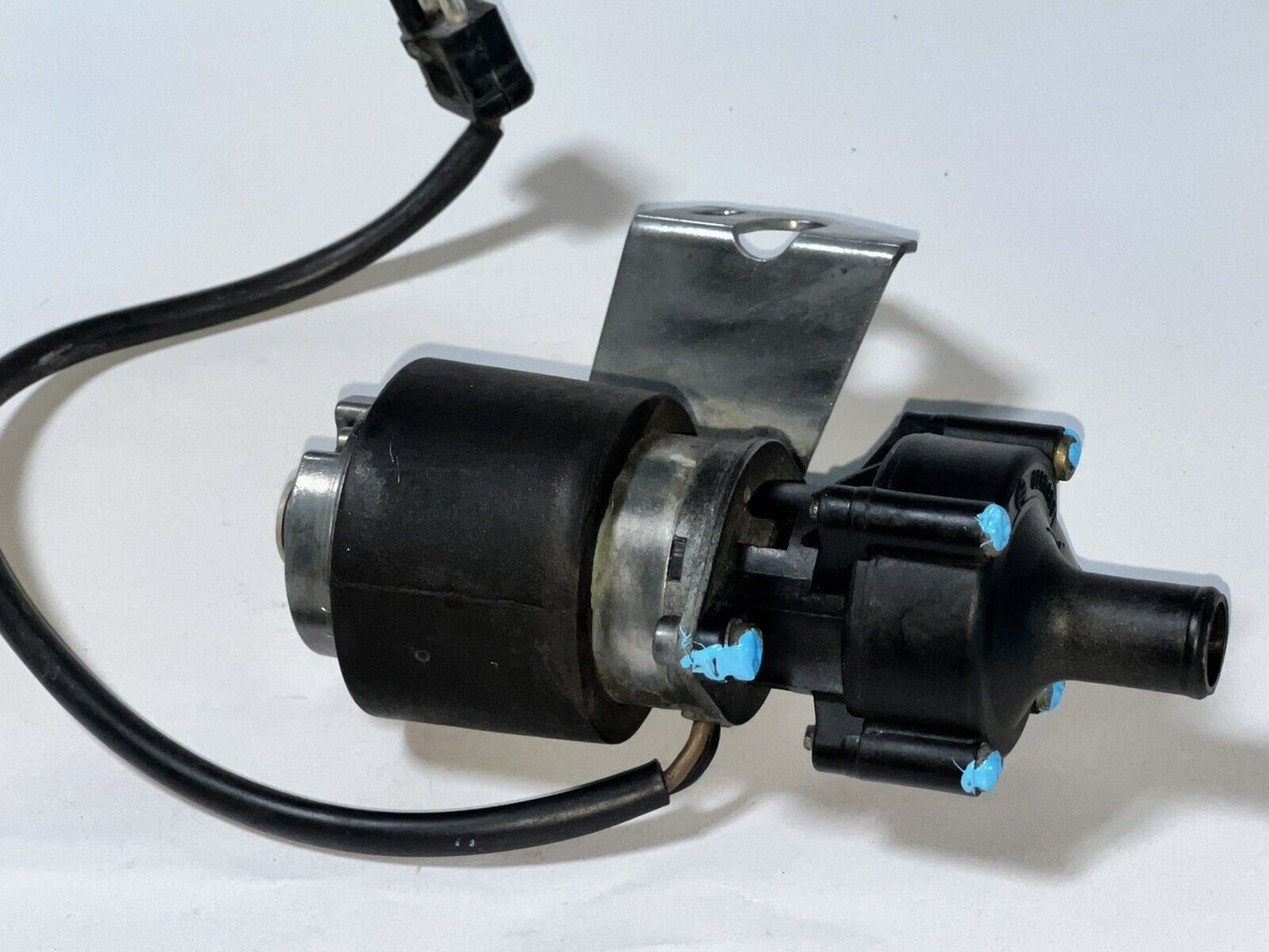 Mercedes sl 107 Auxiliary Water Pump control 560sl 560 0008356964 300 320 190 E