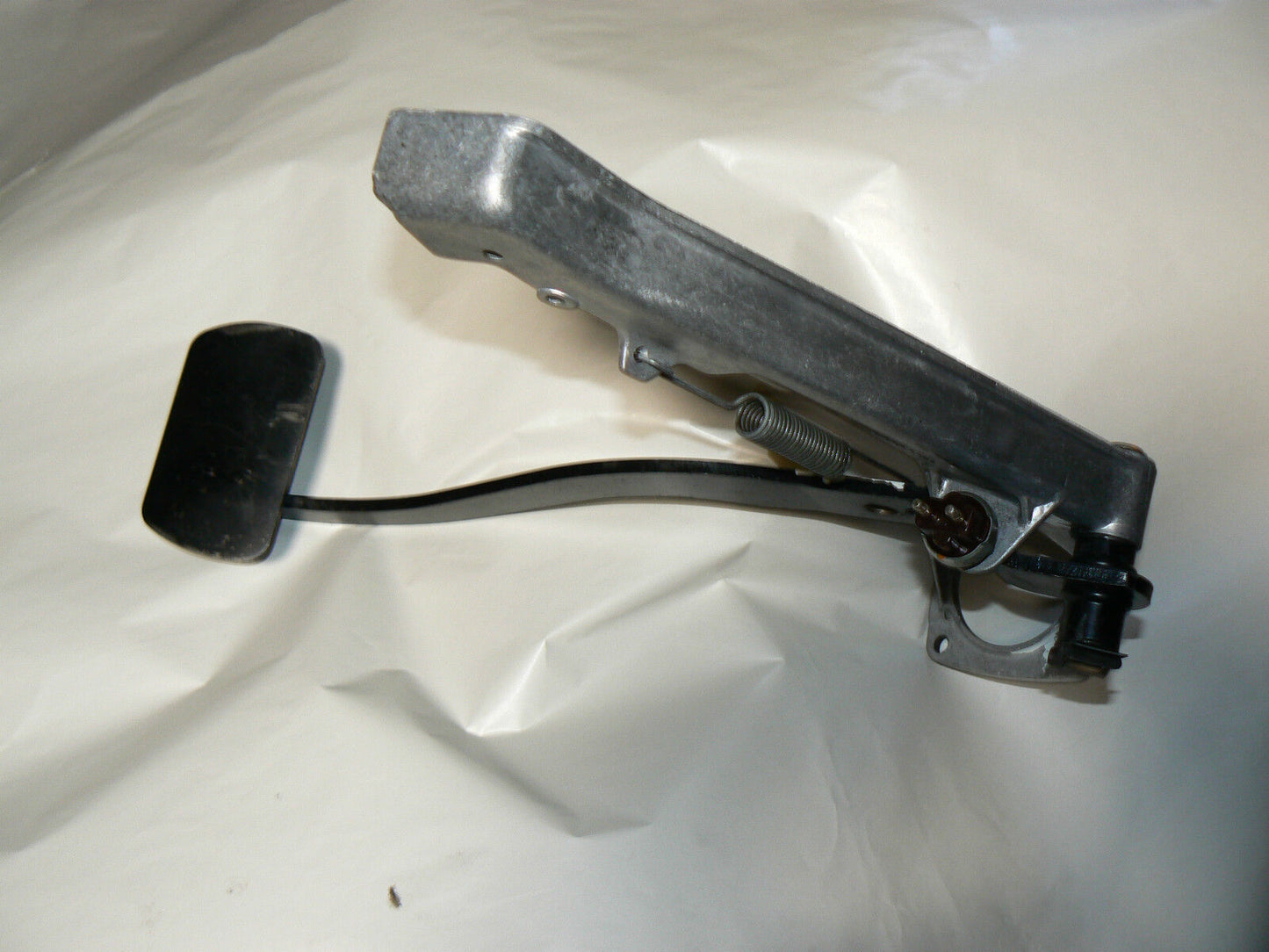 MERCEDES sl Brake pedal assembly W107 450SL 380 107 450 slc r107 1072940801