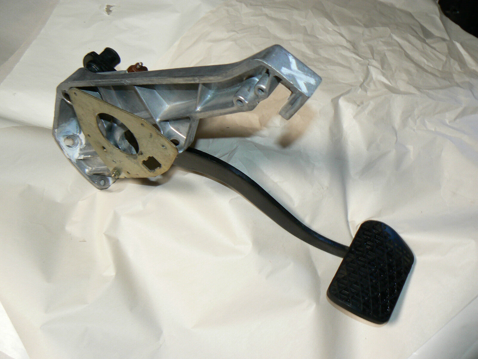 MERCEDES sl Brake pedal assembly W107 560 380 107 450 slc r107 1072900219