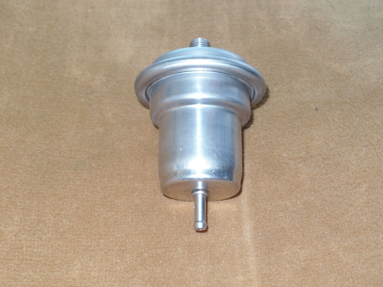 Mercedes W129 sl500 107 129 W107 560sl 500 Fuel Accumulator 0004760921 sl 300