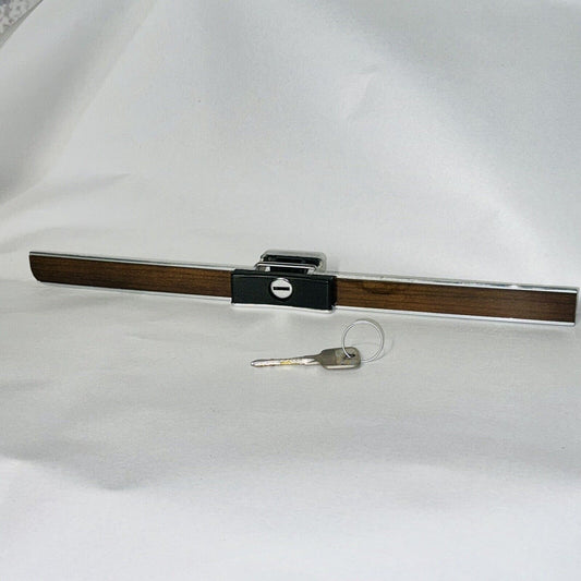 SL W107 Dash molding trim 450sl 380 350 450 glove box 107 r107 slc door key lock